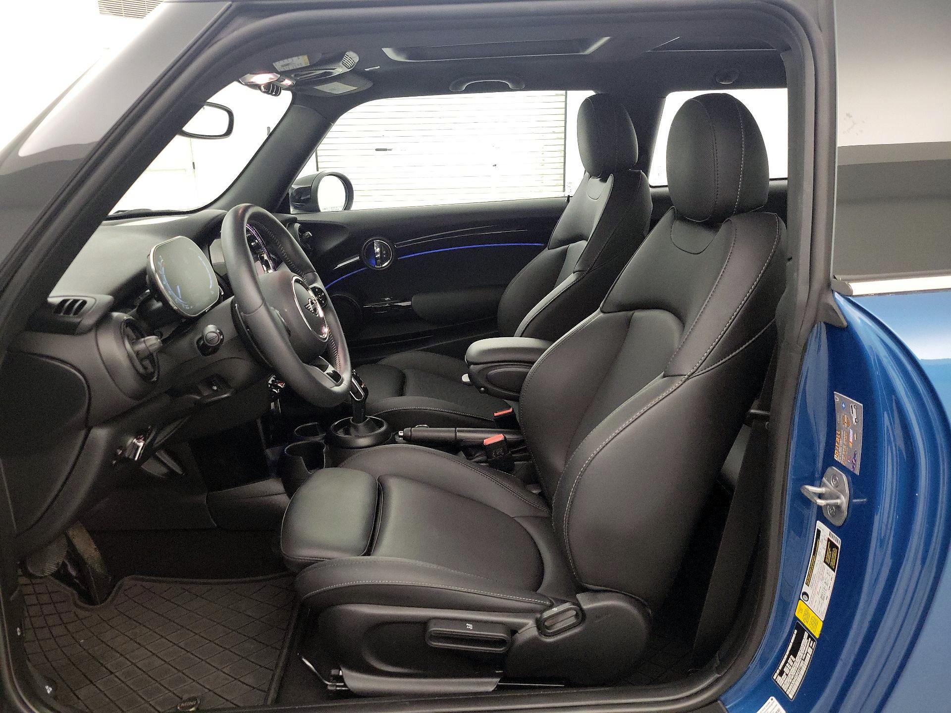 Thumbnail: 2023 MINI Cooper Hardtop - 11