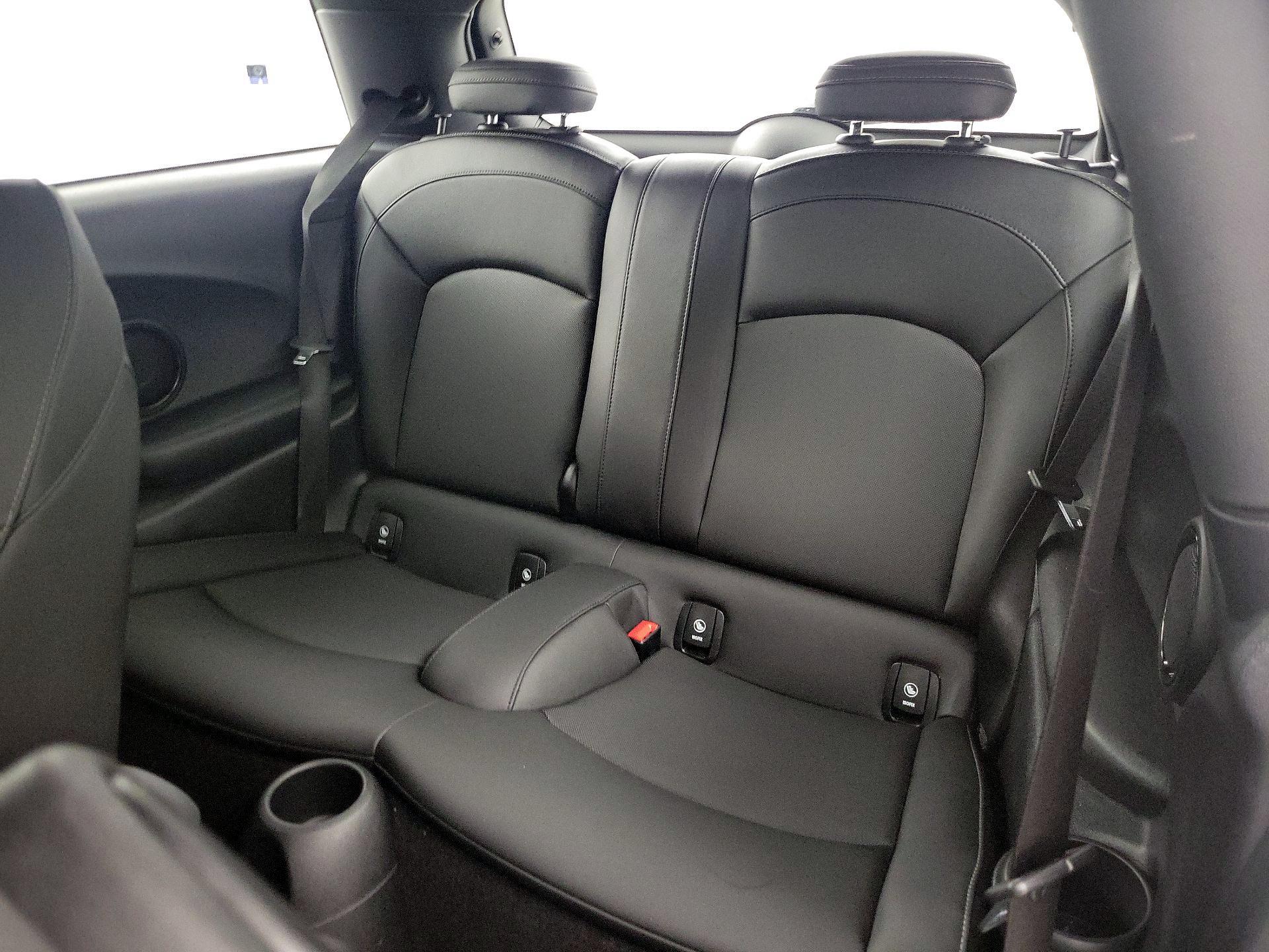 Thumbnail: 2023 MINI Cooper Hardtop - 19