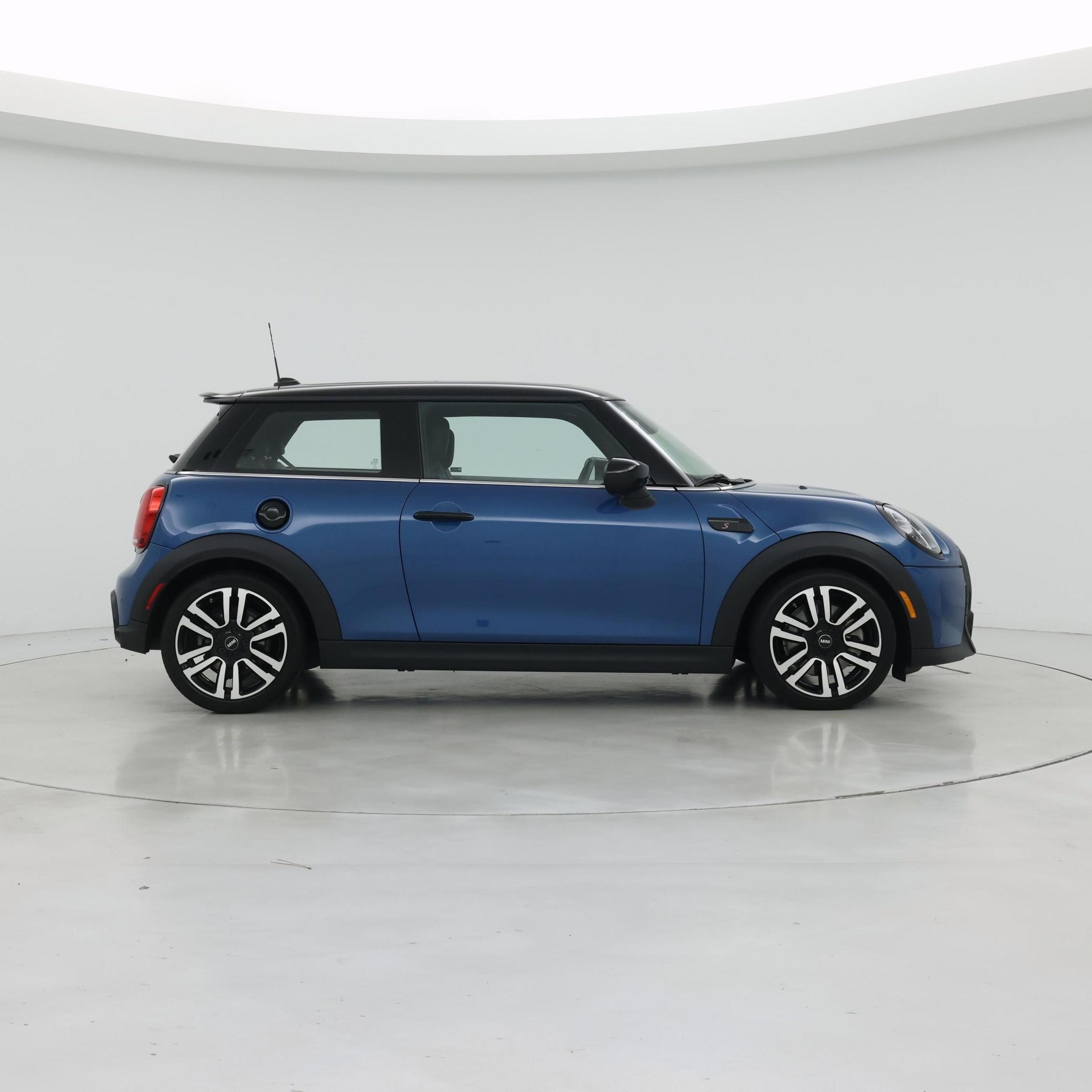 Thumbnail: 2023 MINI Cooper Hardtop - 7