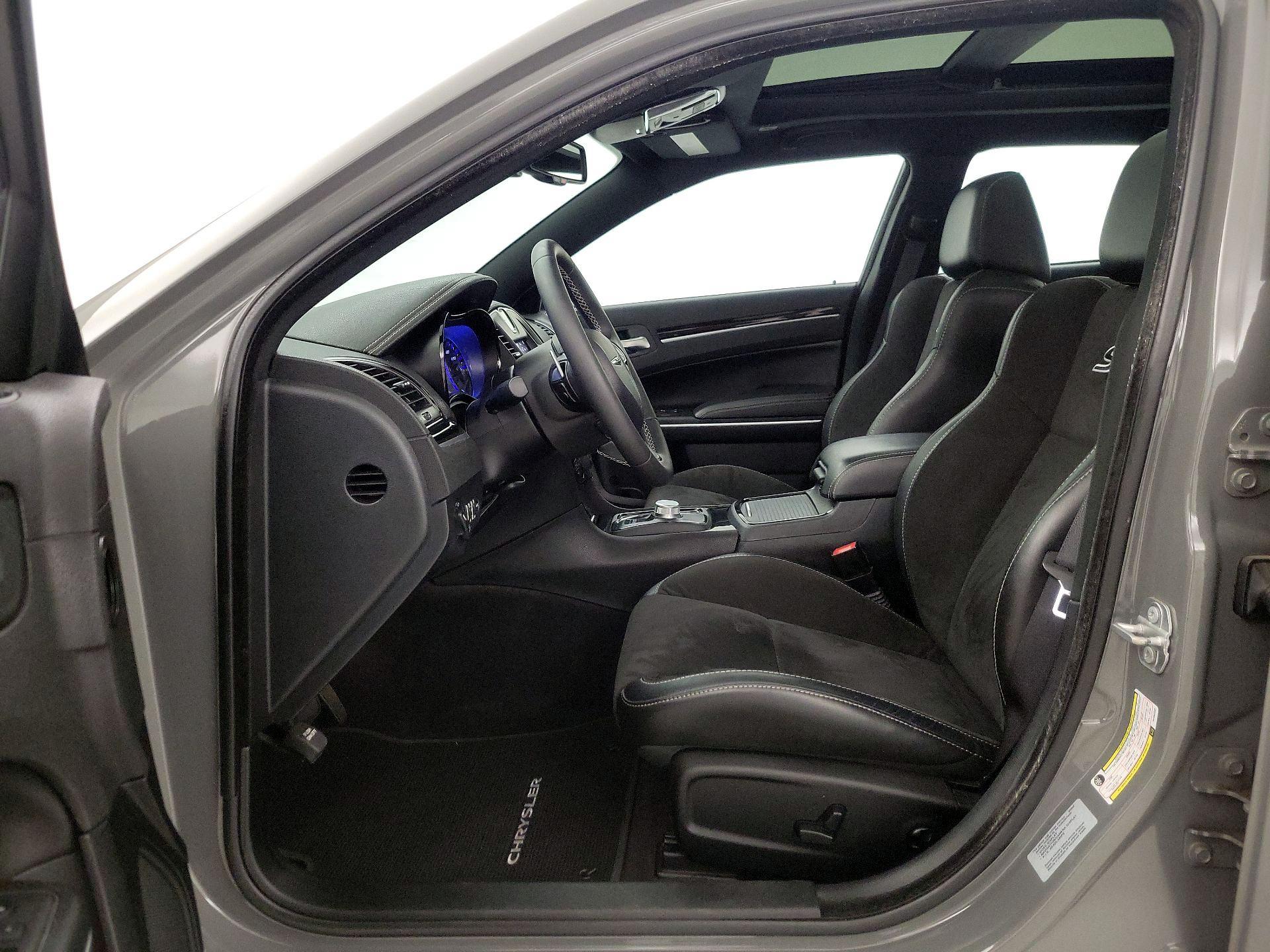 Thumbnail: 2017 Chrysler 300 - 11