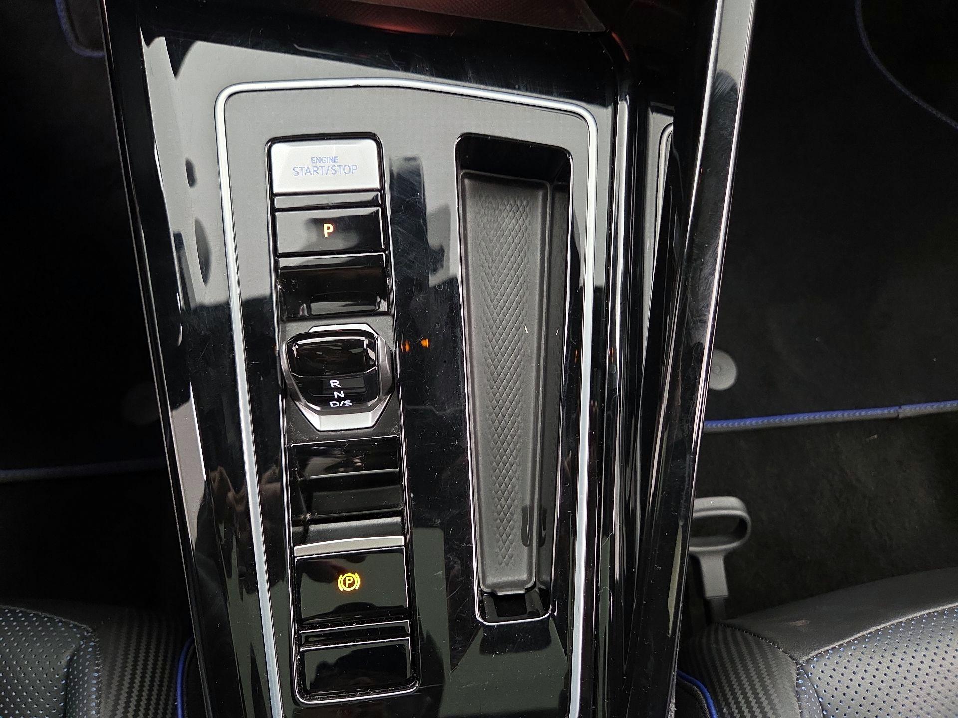 Thumbnail: 2023 Volkswagen Golf - 16