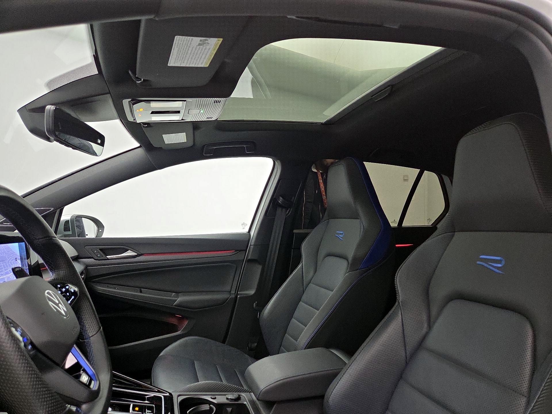 Thumbnail: 2023 Volkswagen Golf - 18