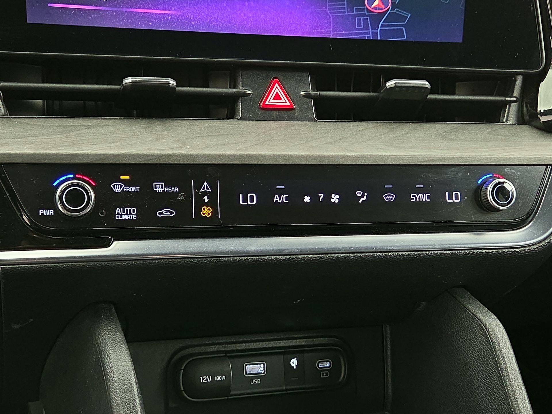 Thumbnail: 2023 Kia Sportage - 17