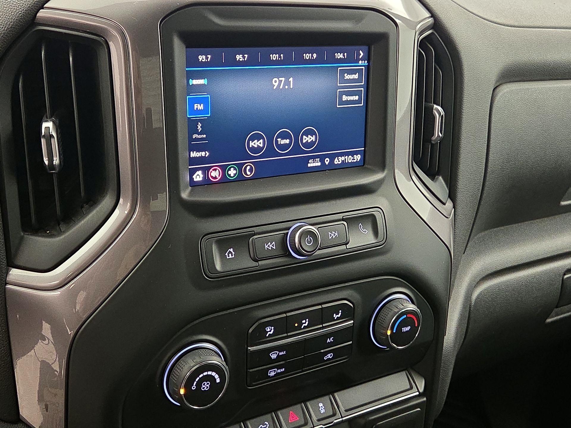 Thumbnail: 2020 Chevrolet Silverado 1500 - 15