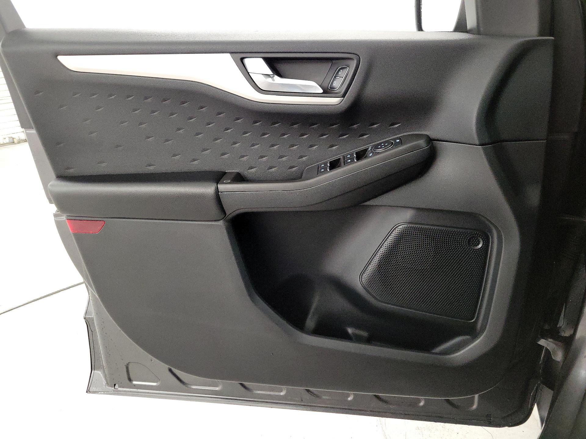 Thumbnail: 2020 Ford Escape - 12