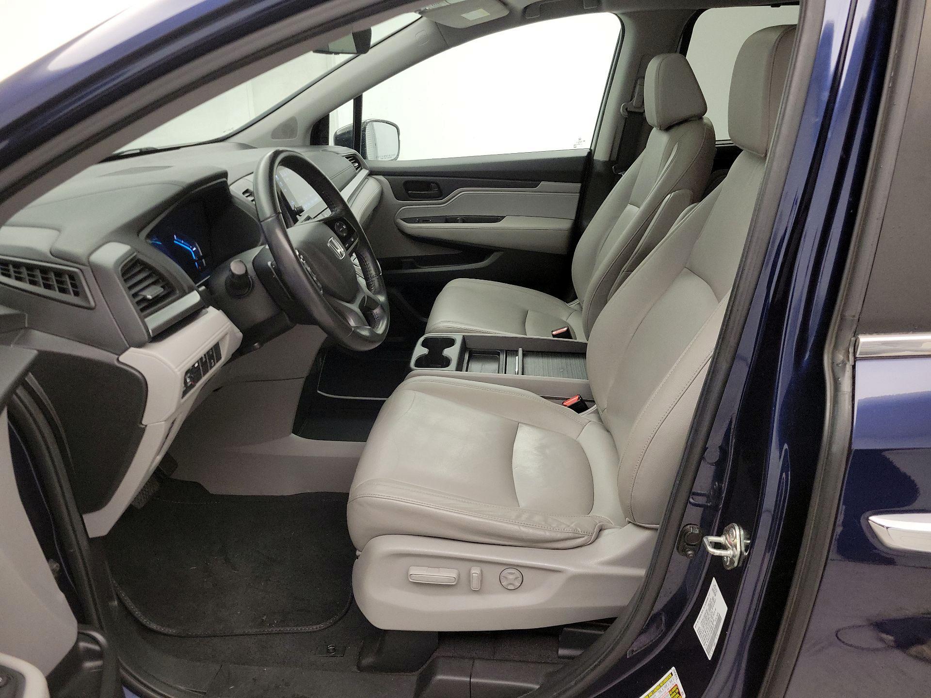 Thumbnail: 2019 Honda Odyssey - 11