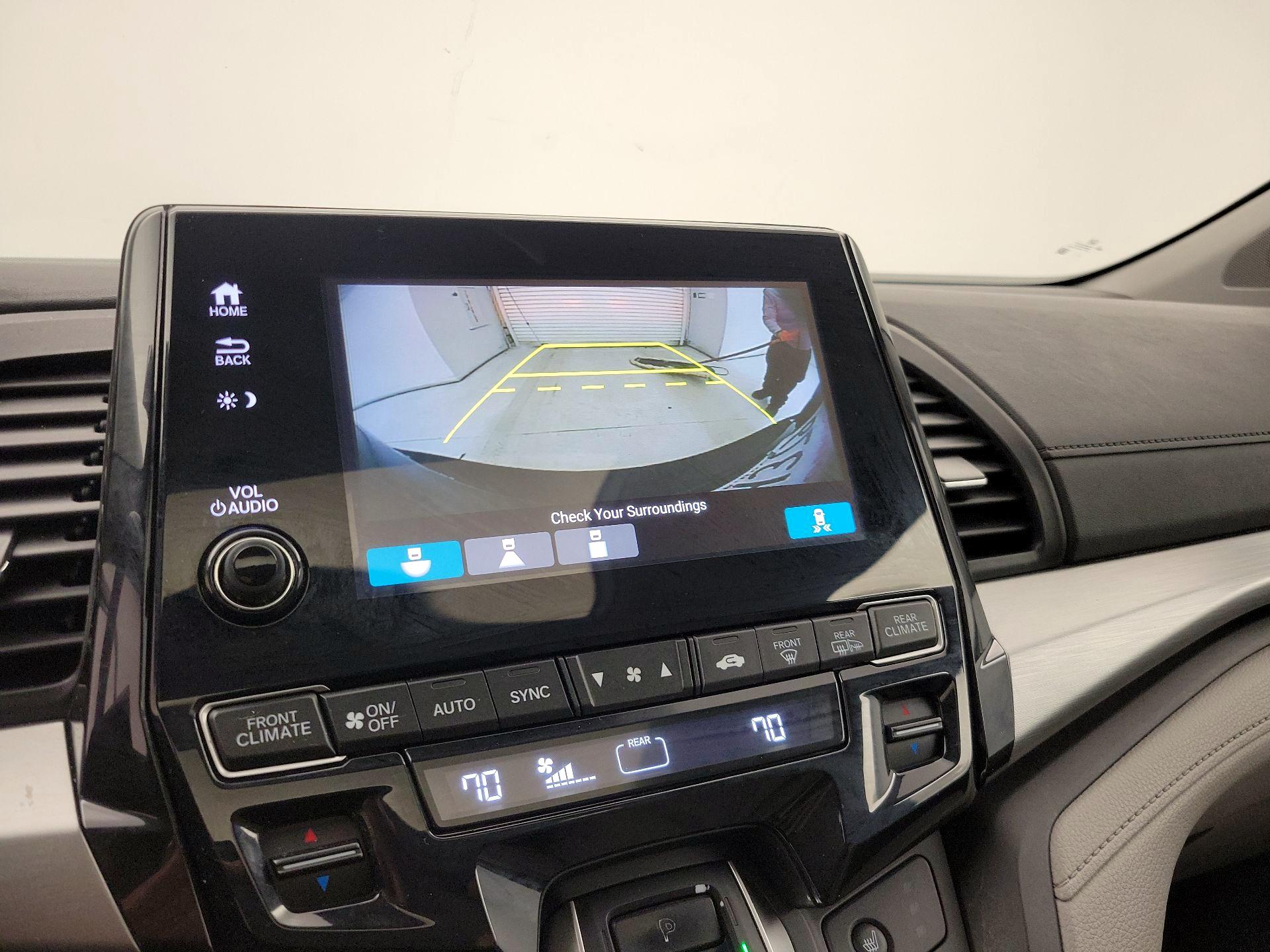 Thumbnail: 2019 Honda Odyssey - 14