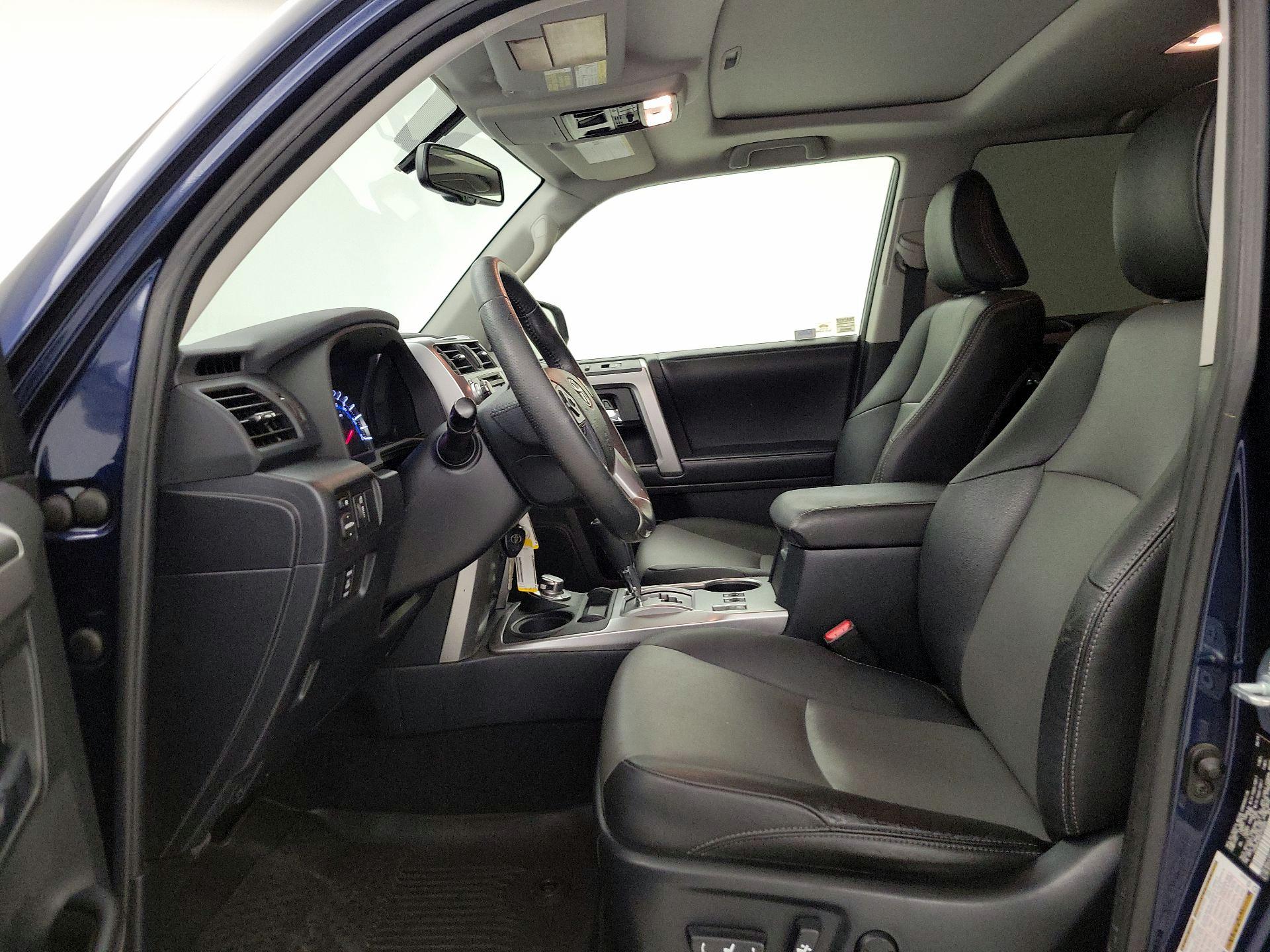 Thumbnail: 2019 Toyota 4Runner - 11