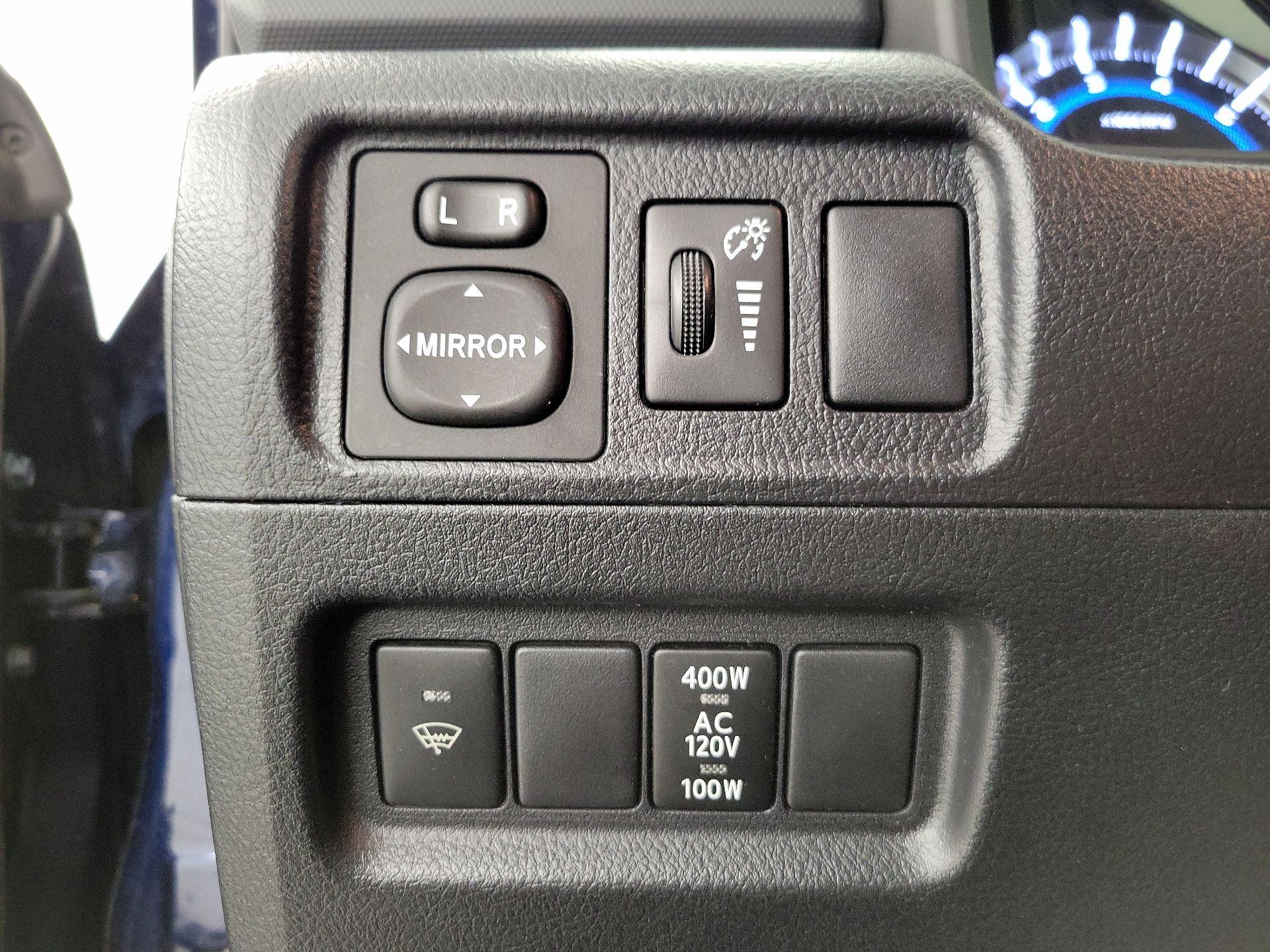 Thumbnail: 2019 Toyota 4Runner - 13