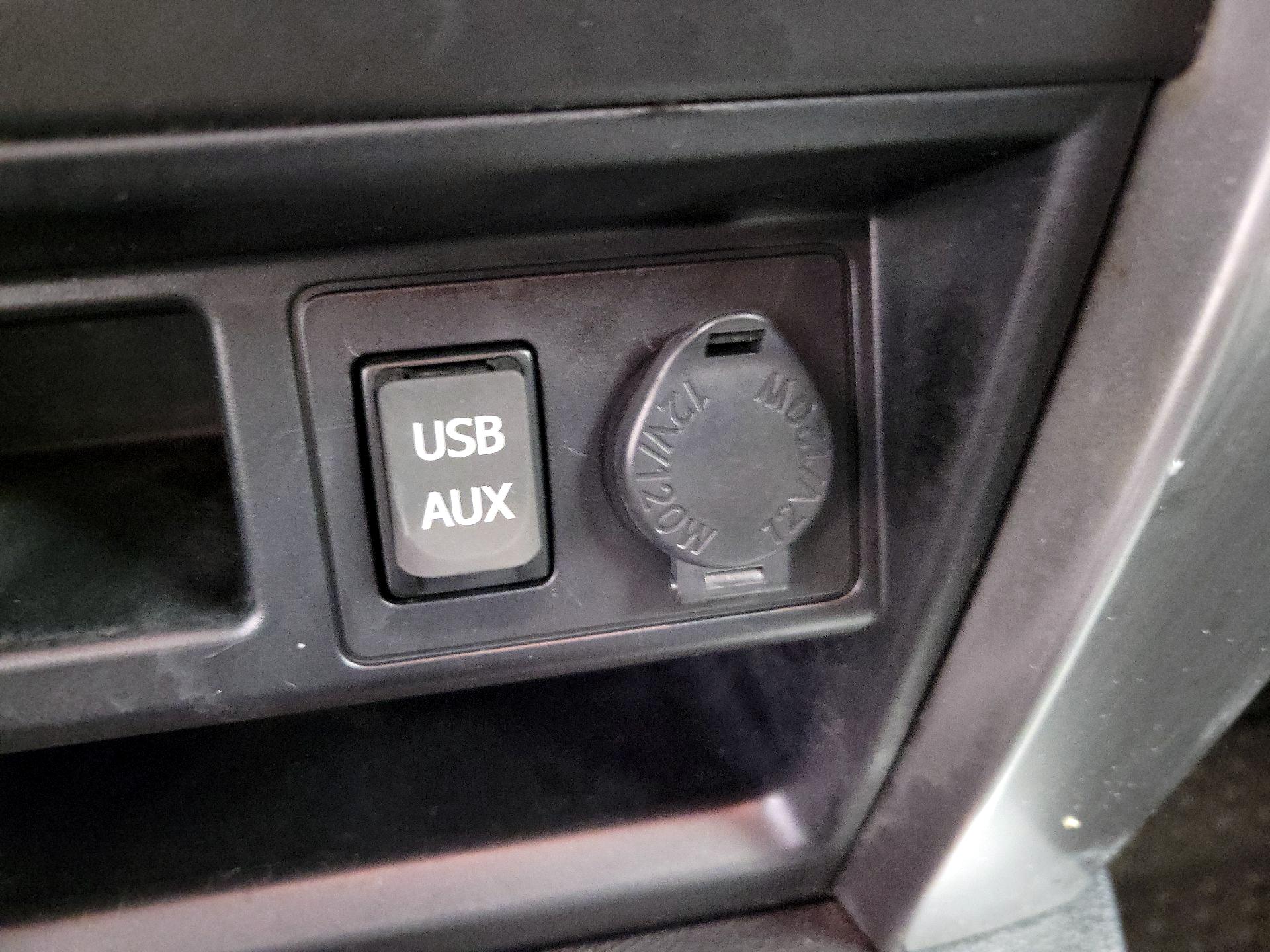 Thumbnail: 2019 Toyota 4Runner - 19