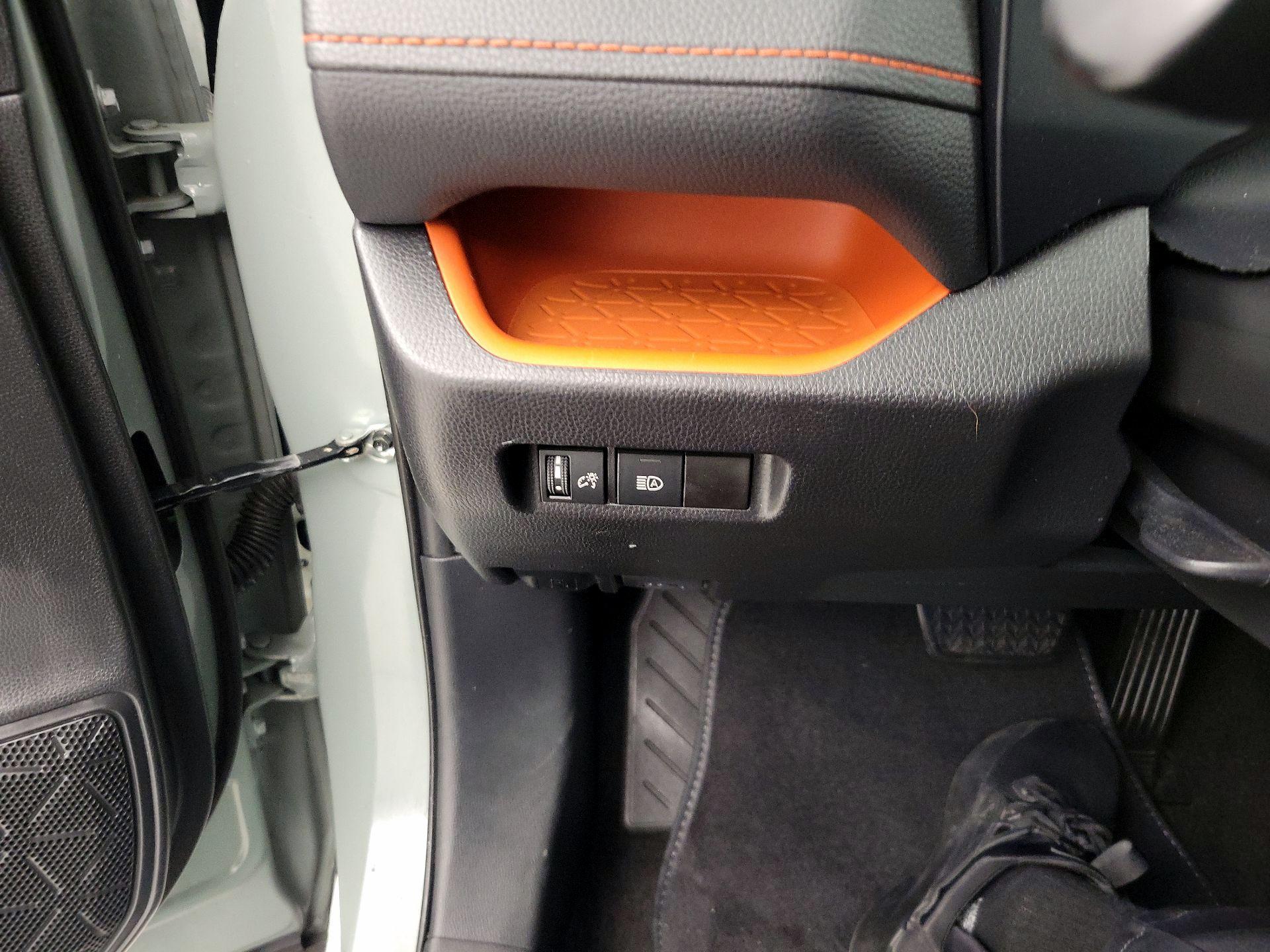 Thumbnail: 2021 Toyota RAV4 - 13