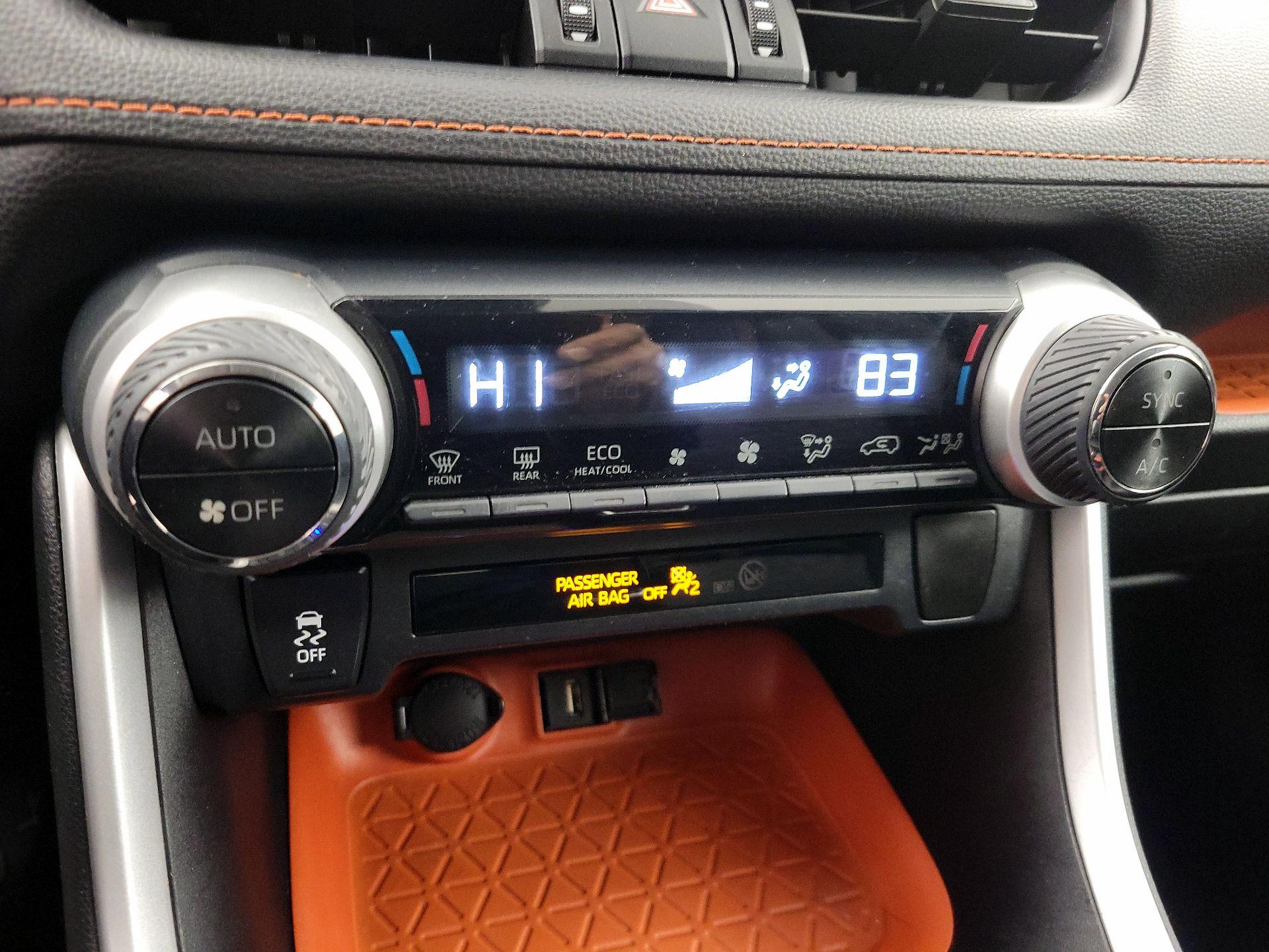 Thumbnail: 2021 Toyota RAV4 - 16