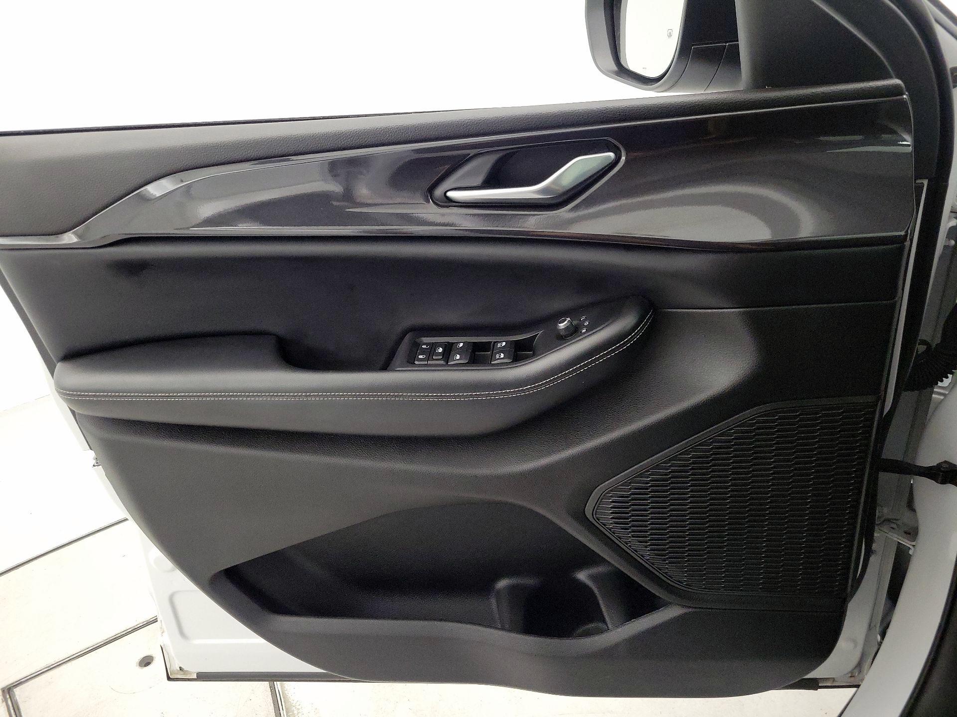 Thumbnail: 2023 Jeep Grand Cherokee - 12