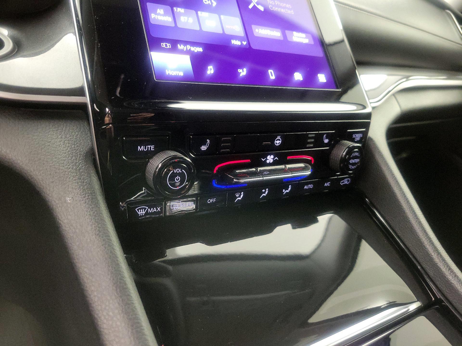 Thumbnail: 2023 Jeep Grand Cherokee - 15