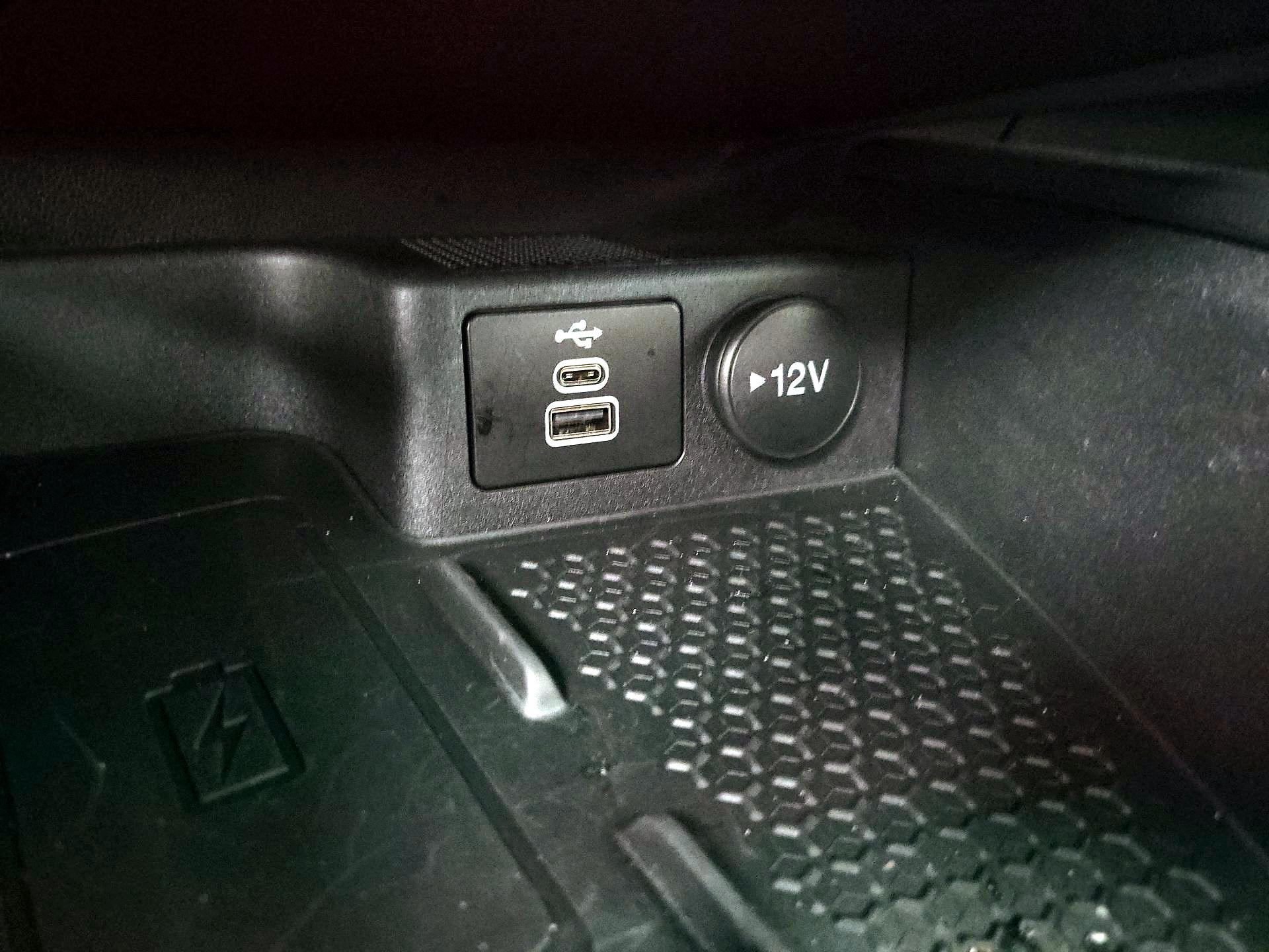 Thumbnail: 2023 Ford Bronco Sport - 18