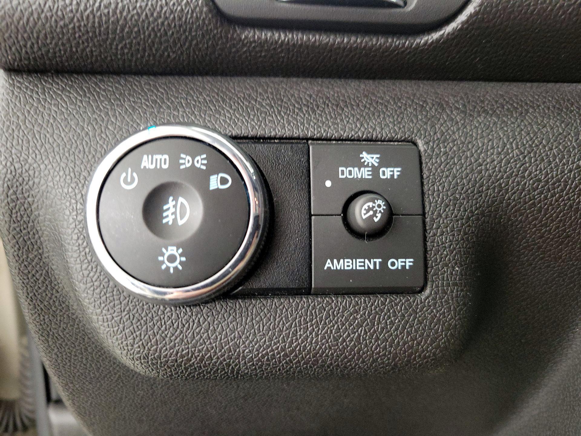 Thumbnail: 2015 Chevrolet Traverse - 13