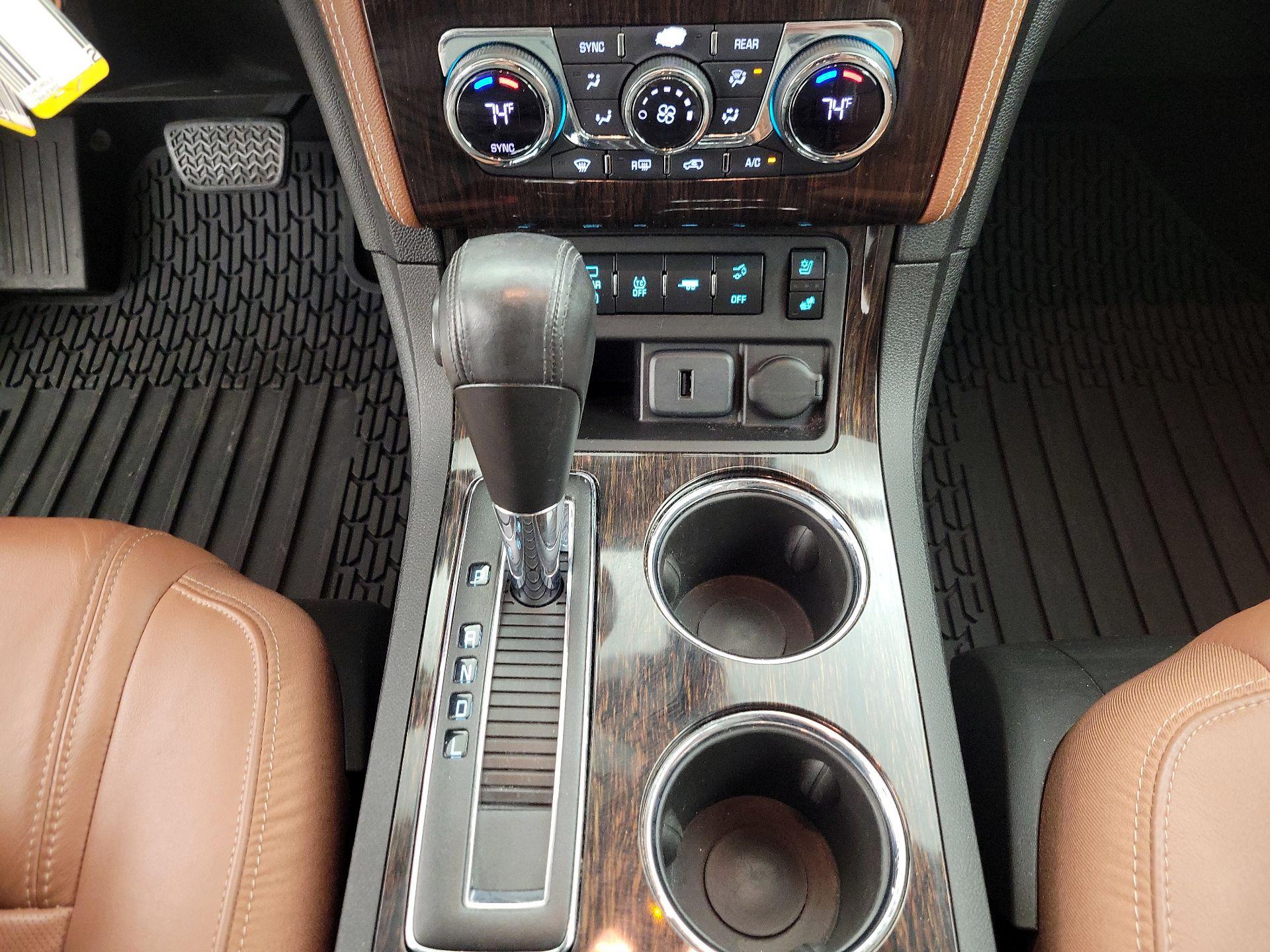 Thumbnail: 2015 Chevrolet Traverse - 18