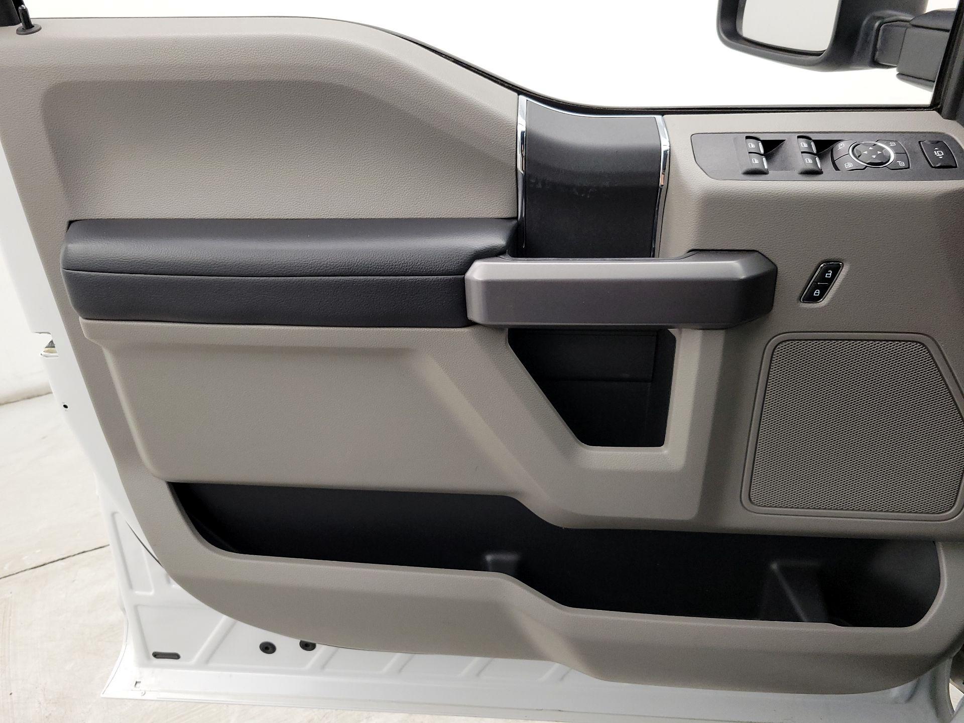 Thumbnail: 2018 Ford F-350 - 12