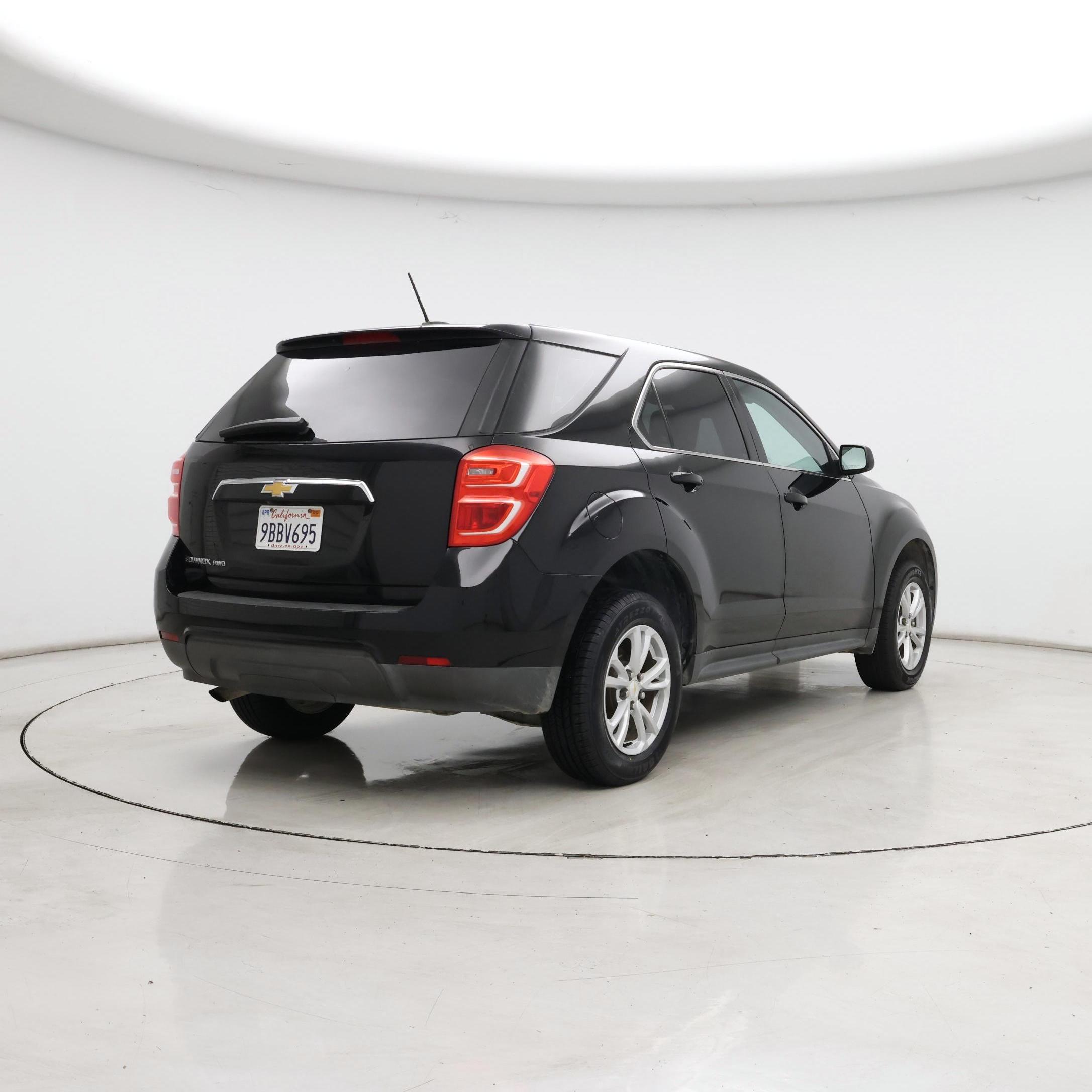 Thumbnail: 2017 Chevrolet Equinox - 8