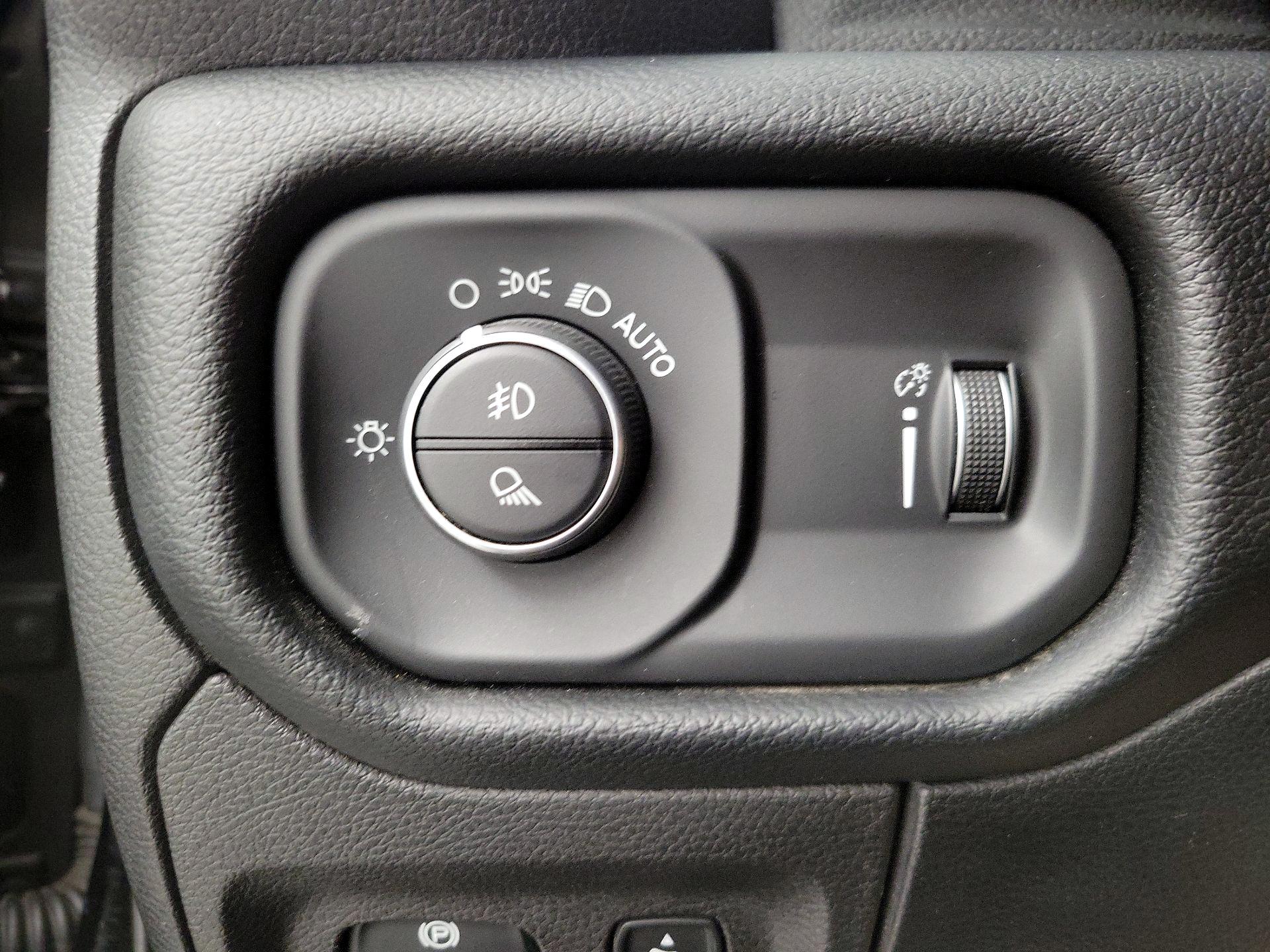 Thumbnail: 2020 RAM 1500 - 13