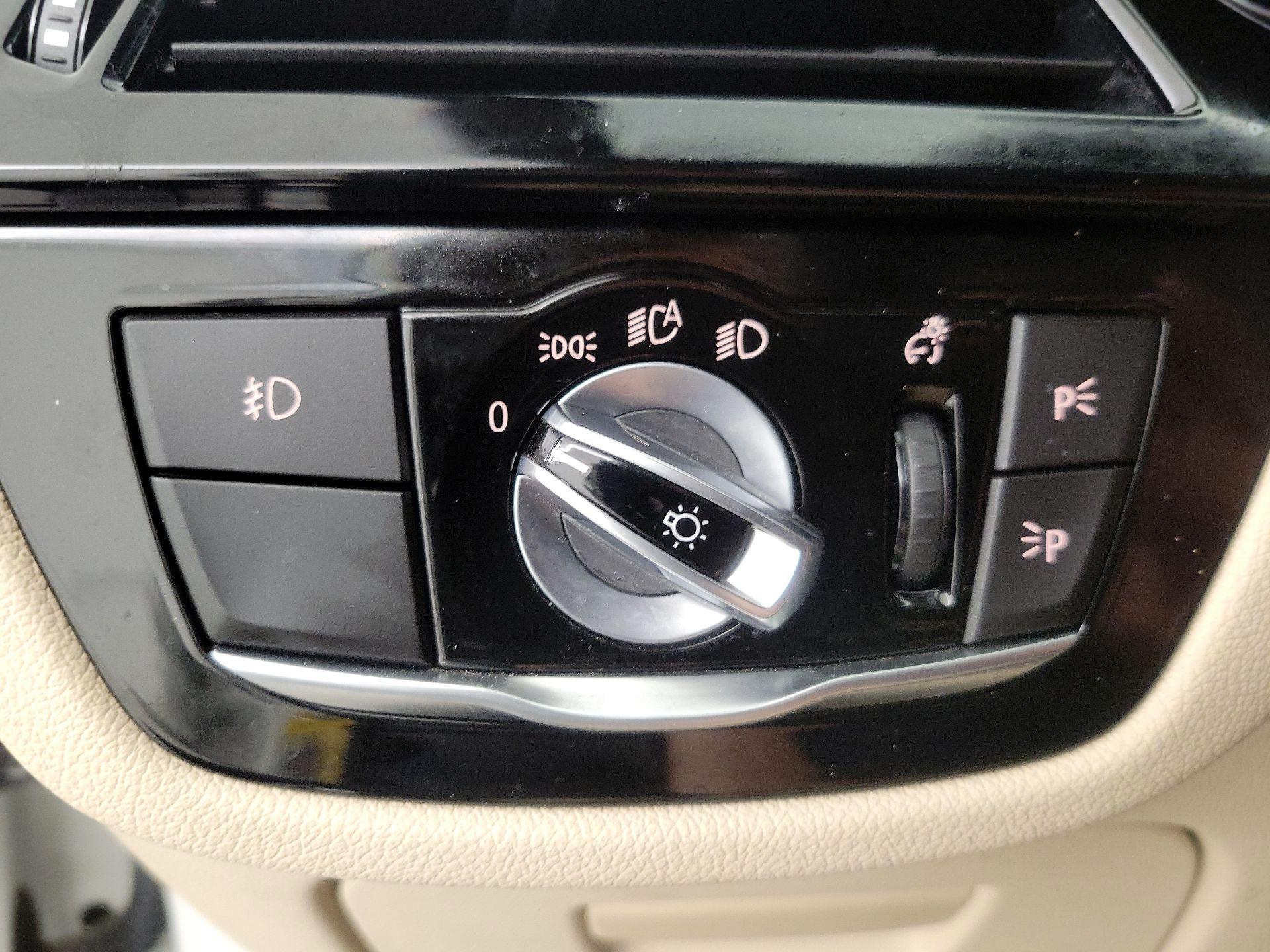 Thumbnail: 2018 BMW 5 Series - 13