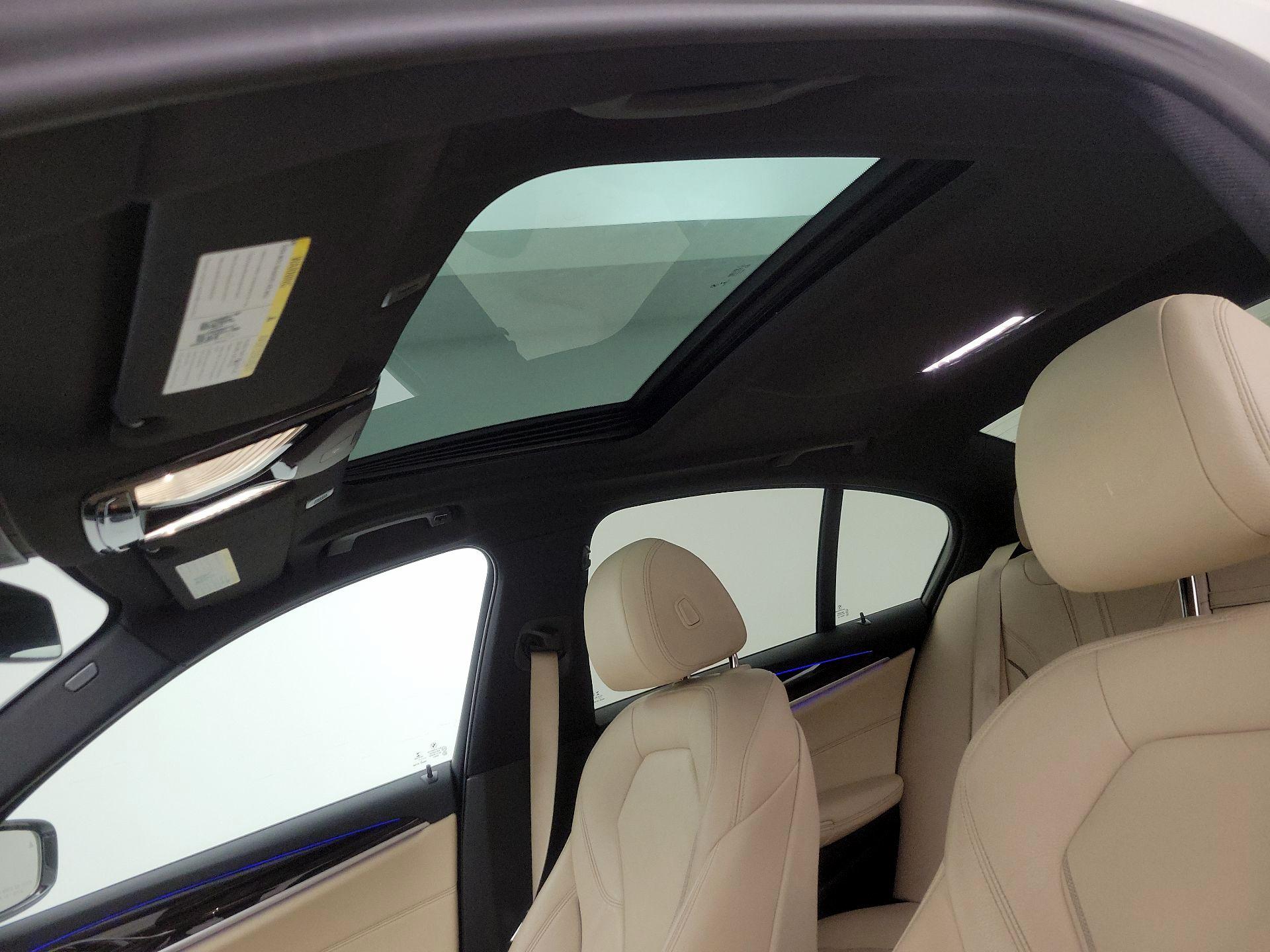 Thumbnail: 2018 BMW 5 Series - 20