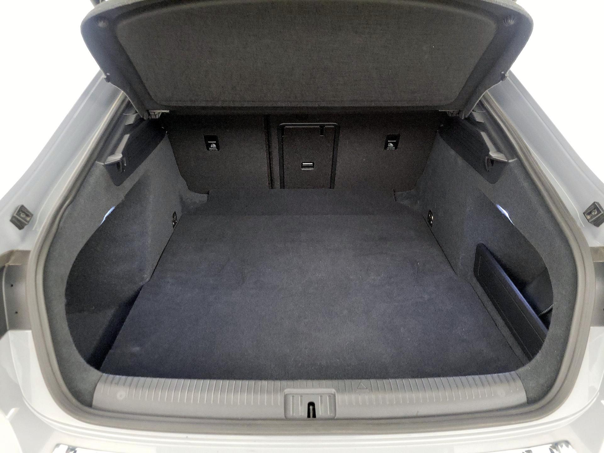 Thumbnail: 2023 Volkswagen Arteon - 18