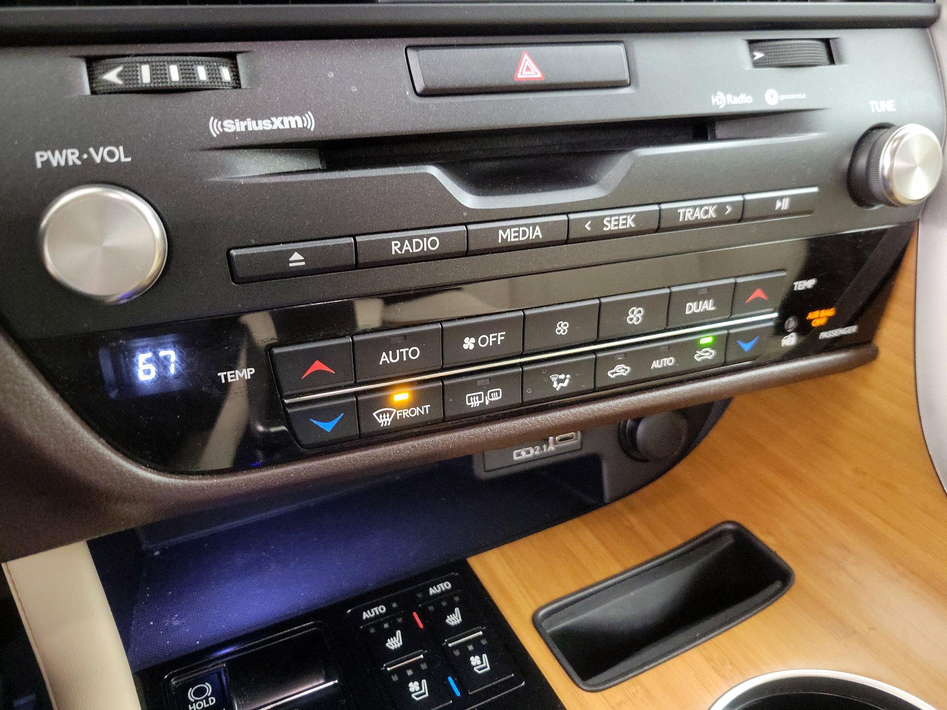 Thumbnail: 2020 Lexus RX - 17