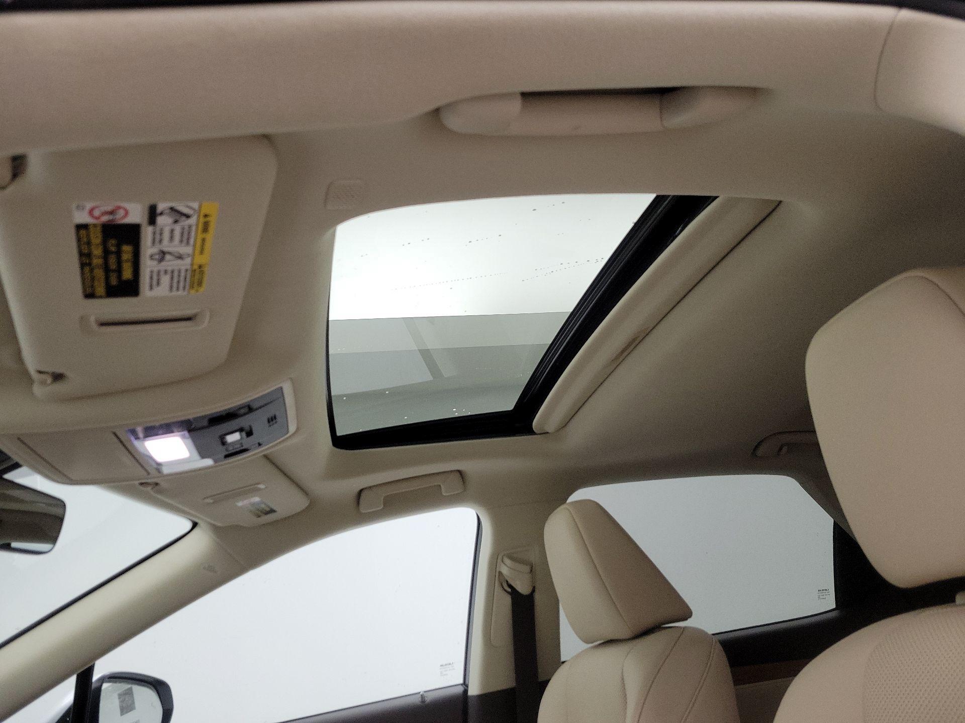 Thumbnail: 2020 Lexus RX - 20