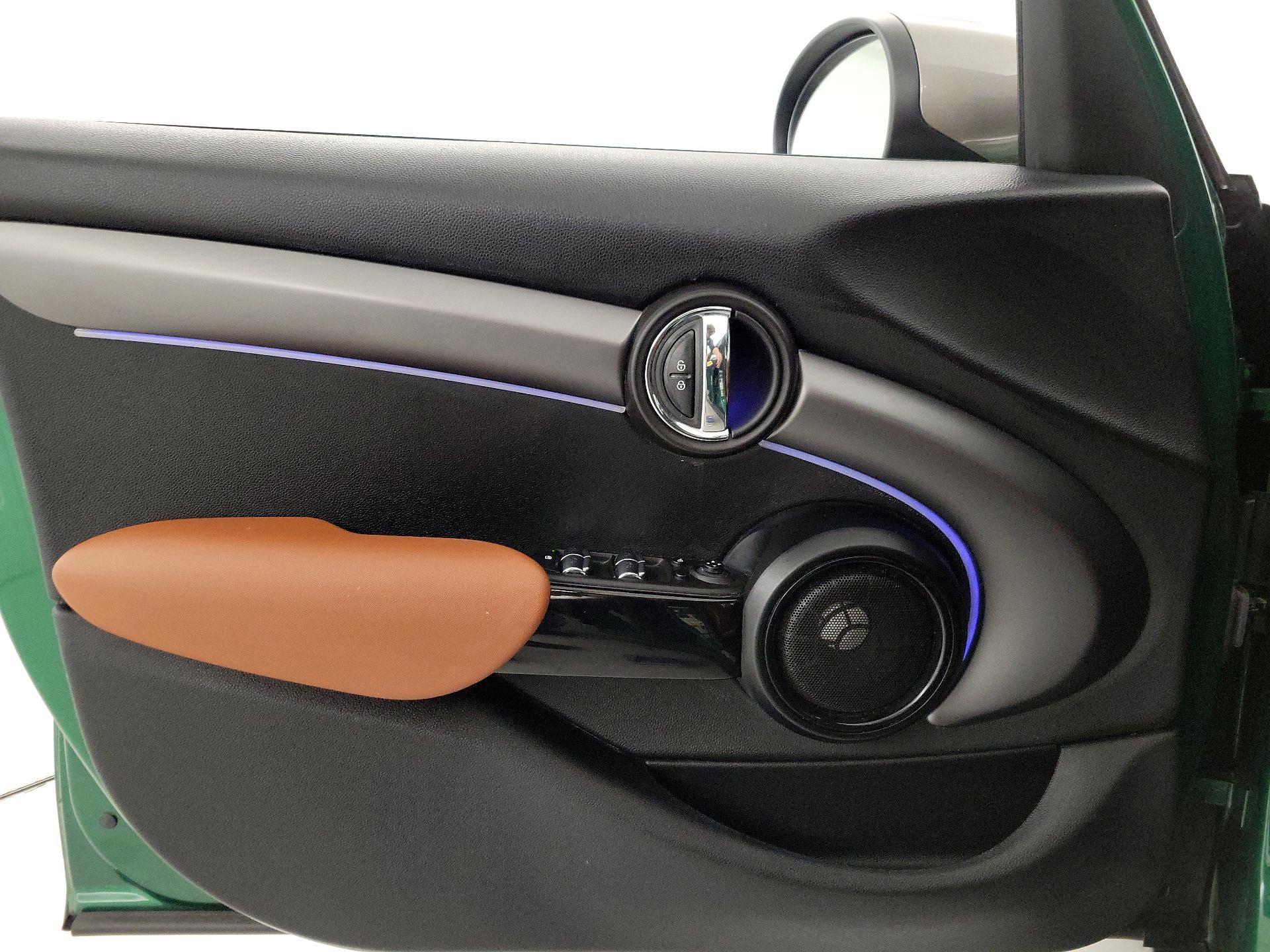 Thumbnail: 2022 MINI Cooper Hardtop - 12