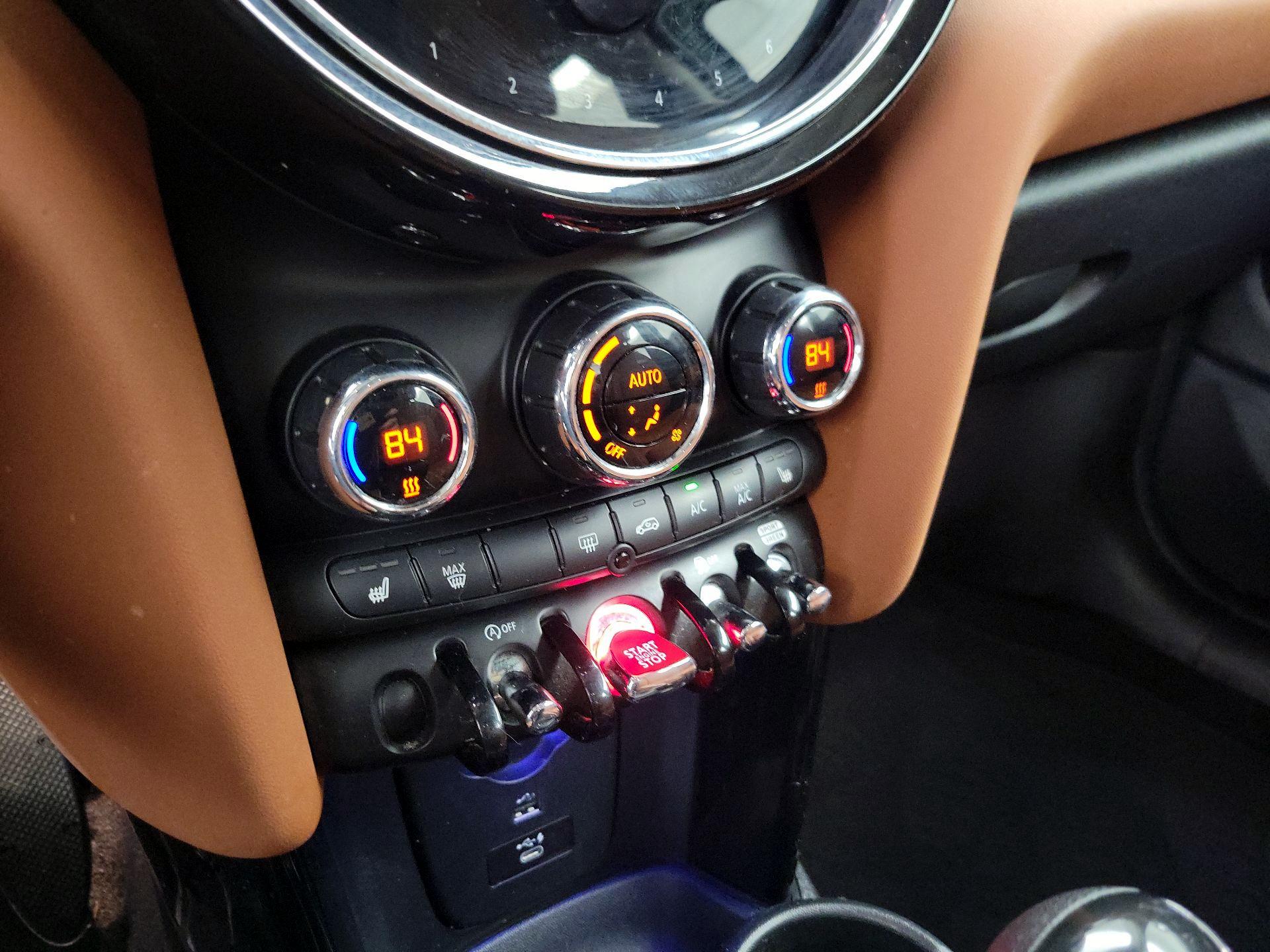 Thumbnail: 2022 MINI Cooper Hardtop - 16