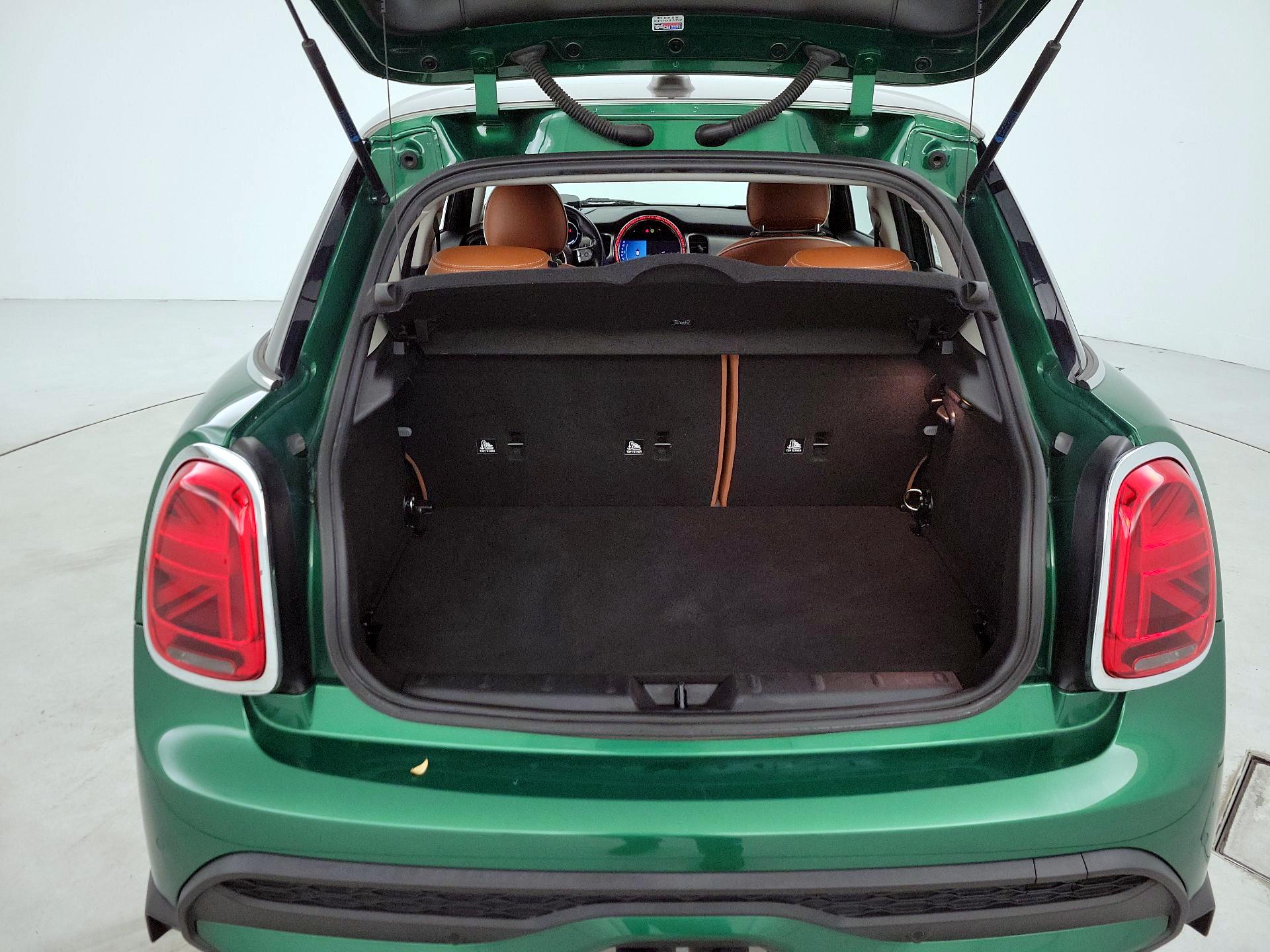 Thumbnail: 2022 MINI Cooper Hardtop - 20