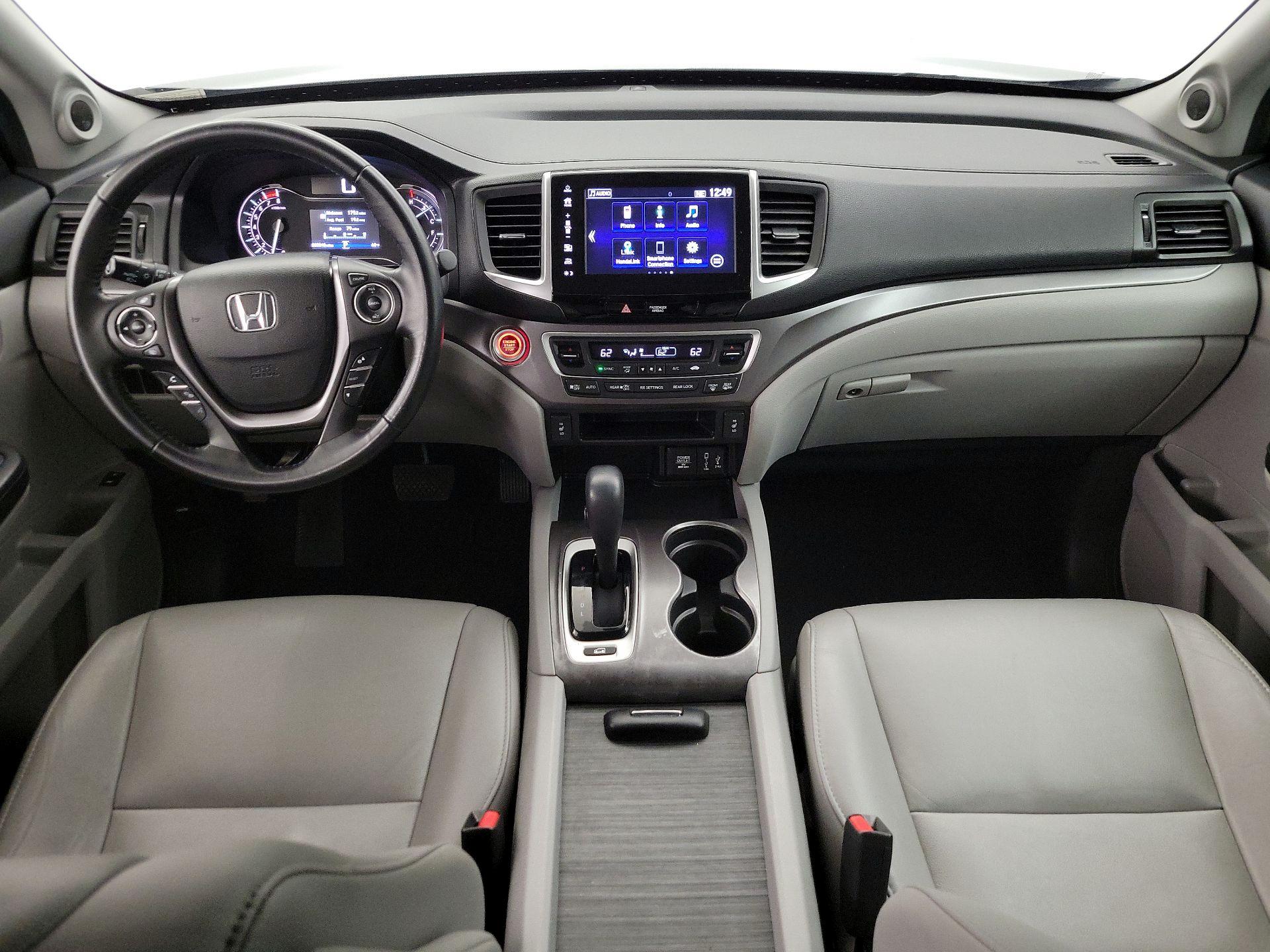 Thumbnail: 2018 Honda Pilot - 9