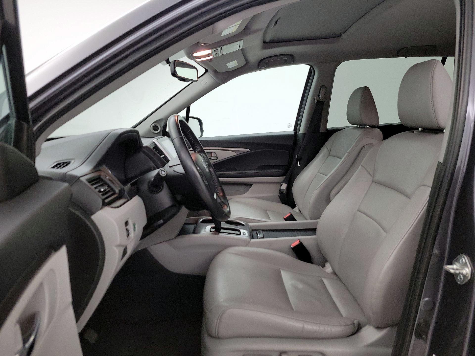 Thumbnail: 2018 Honda Pilot - 11