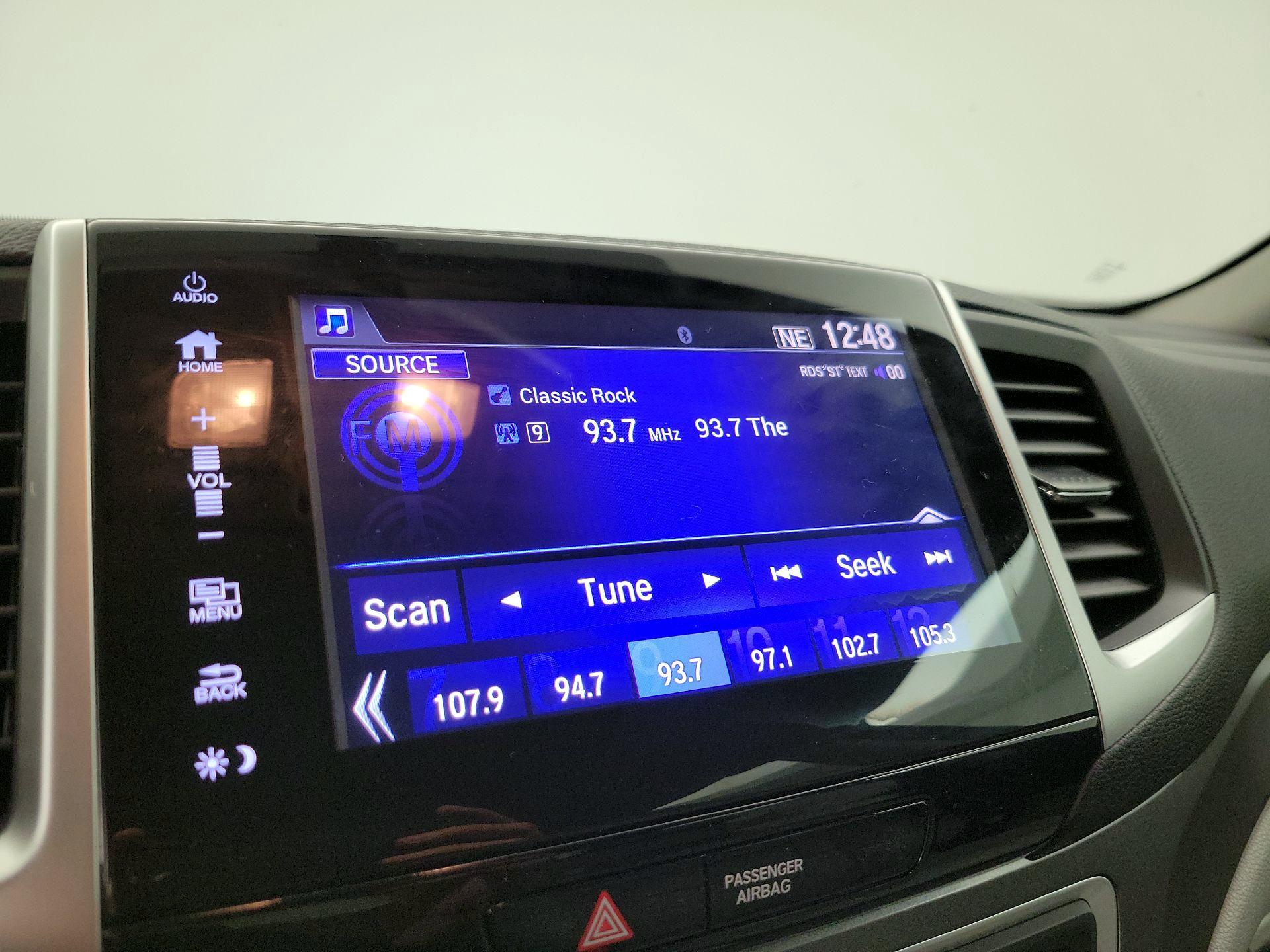 Thumbnail: 2018 Honda Pilot - 15