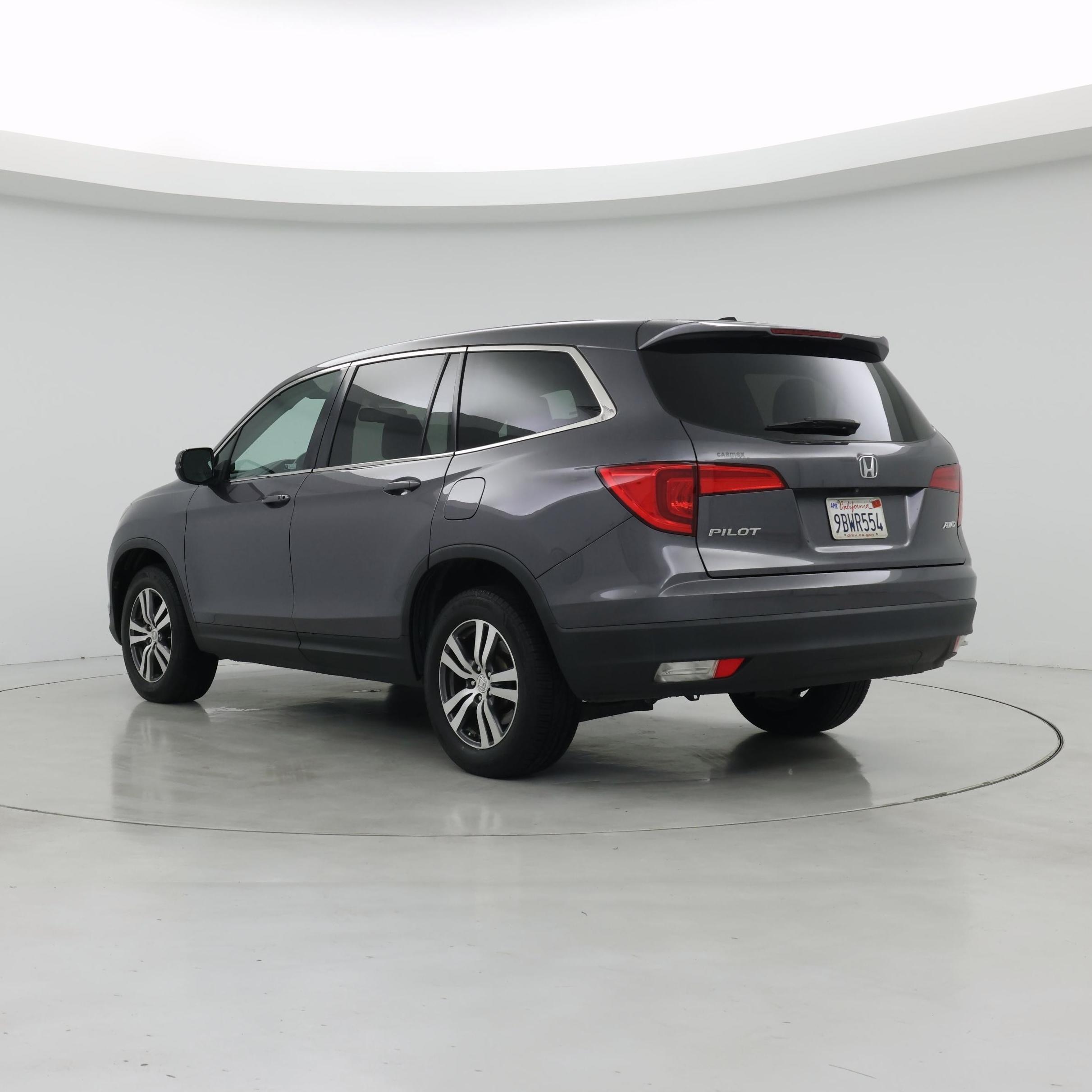 Thumbnail: 2018 Honda Pilot - 2