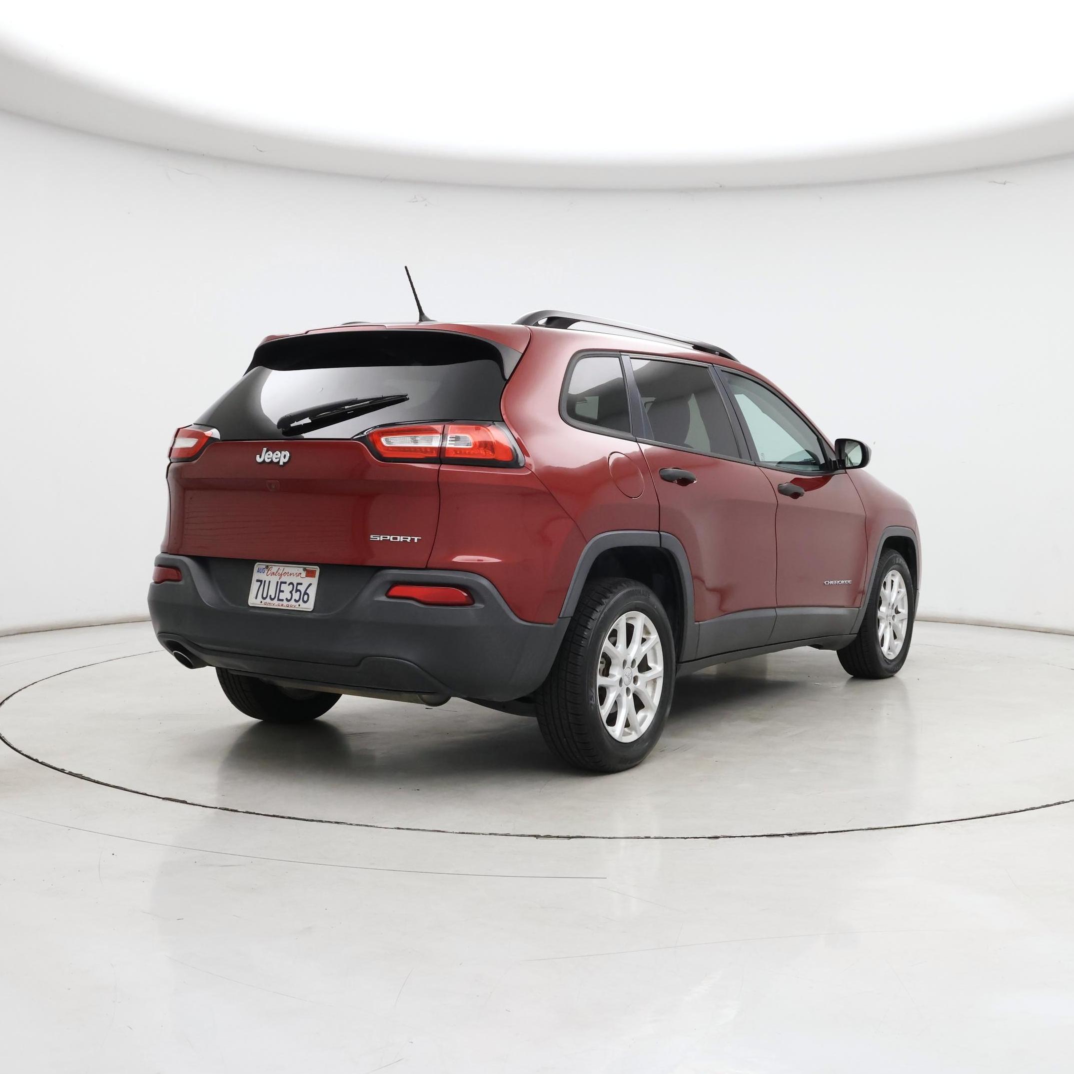 Thumbnail: 2016 Jeep Cherokee - 8