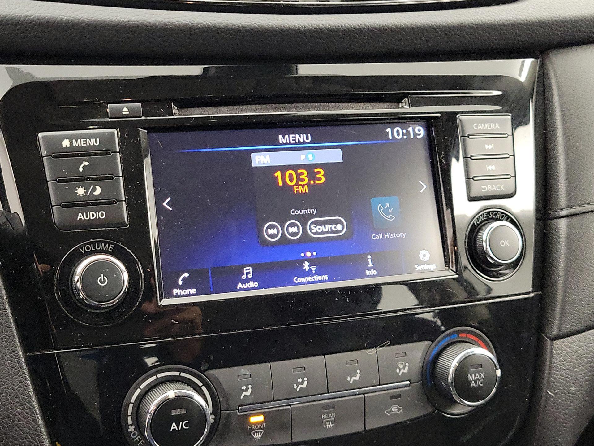 Thumbnail: 2019 Nissan Rogue - 15