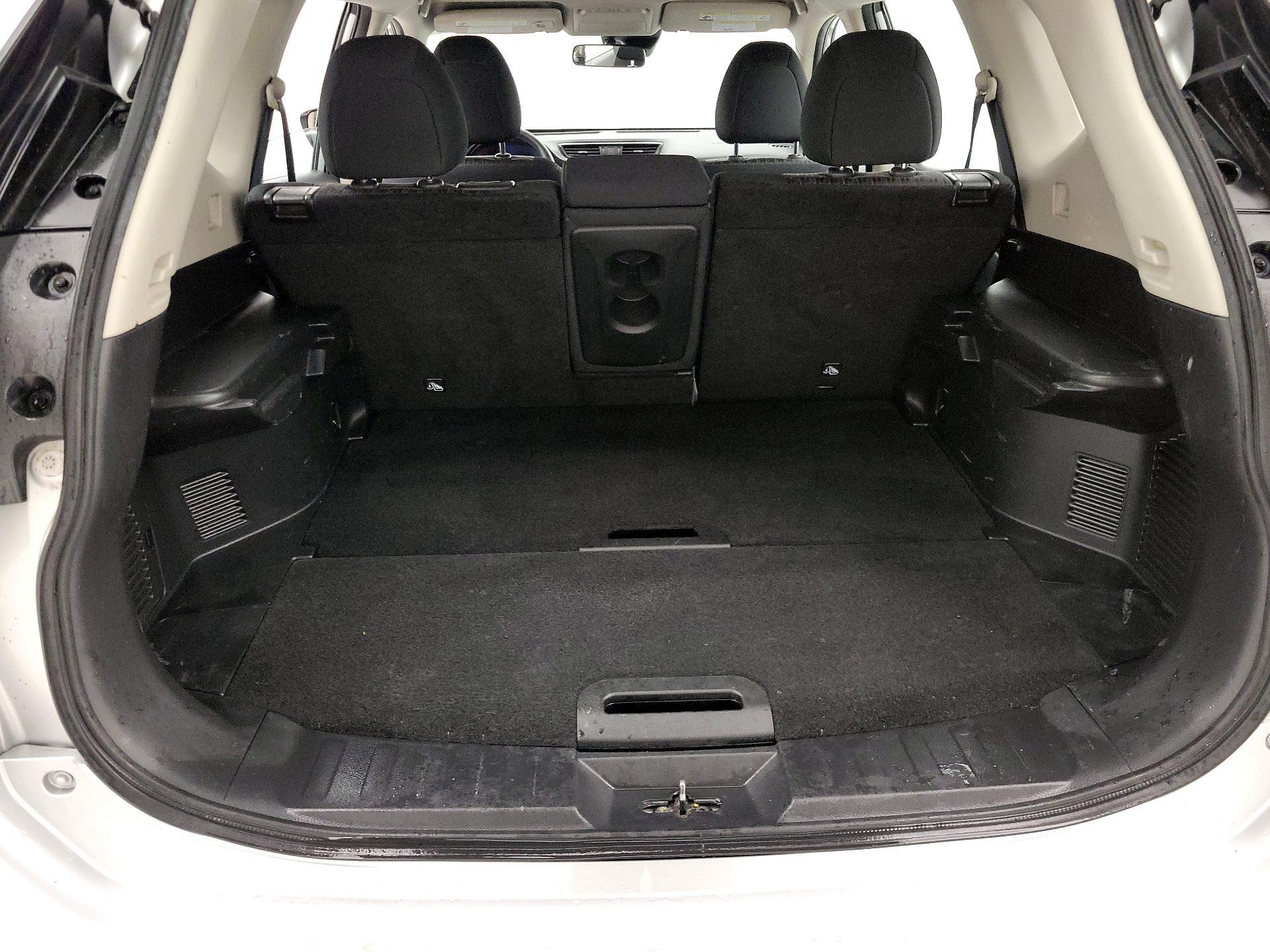 Thumbnail: 2019 Nissan Rogue - 20