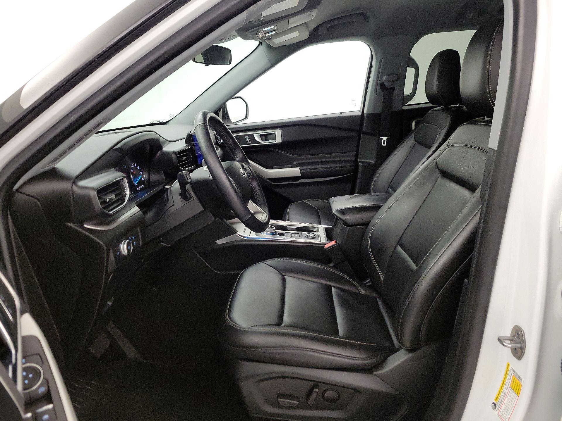 Thumbnail: 2022 Ford Explorer - 11