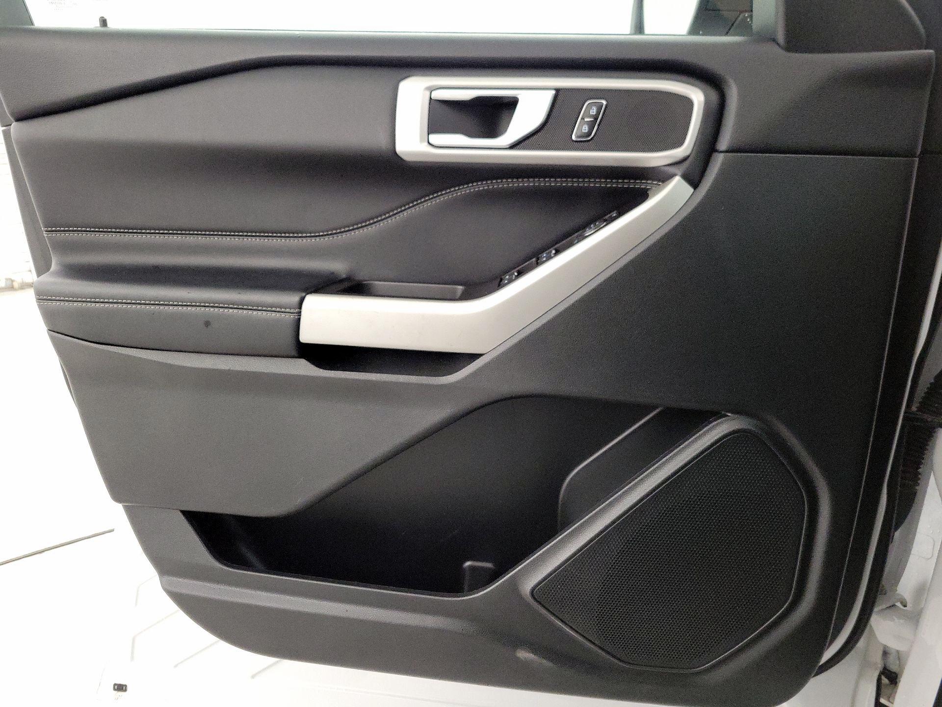 Thumbnail: 2022 Ford Explorer - 12