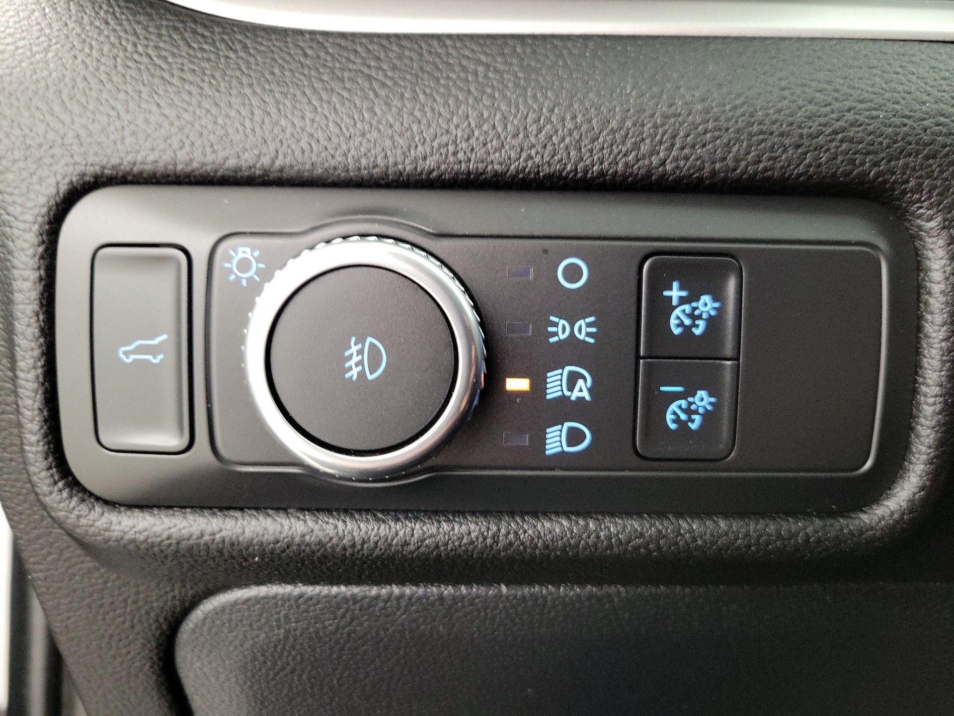 Thumbnail: 2022 Ford Explorer - 13