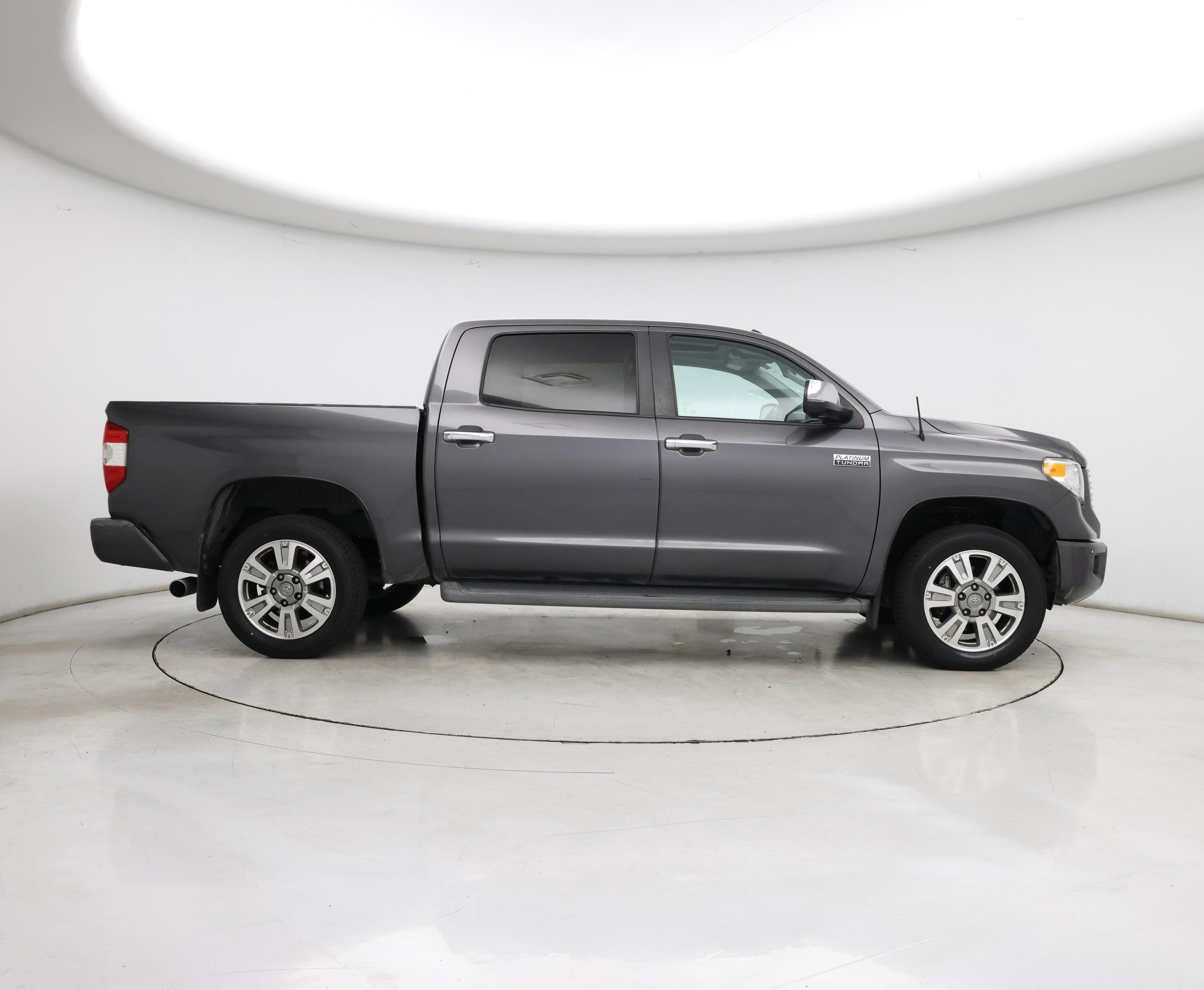 Thumbnail: 2017 Toyota Tundra - 7