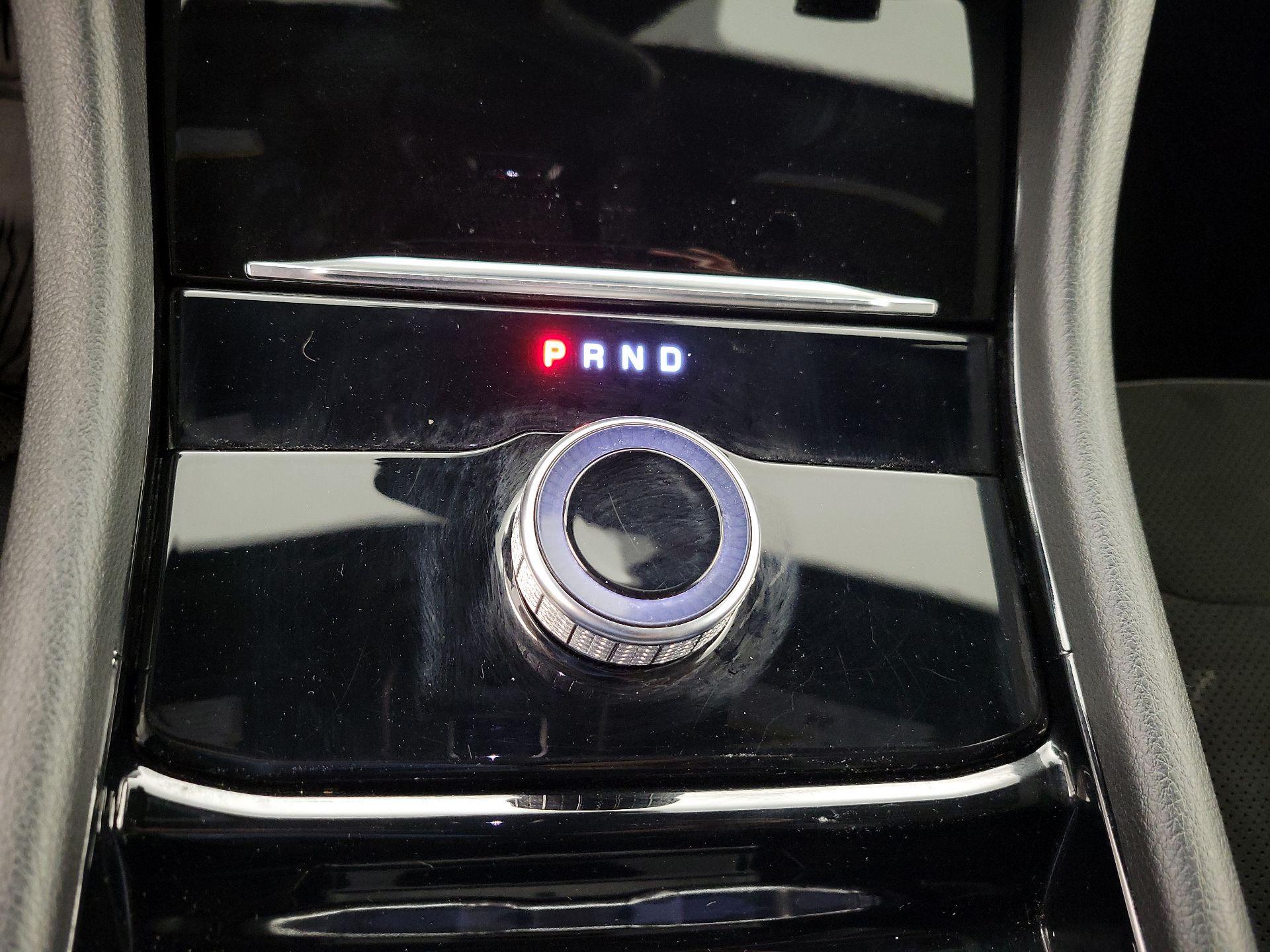 Thumbnail: 2023 Jeep Grand Cherokee - 16