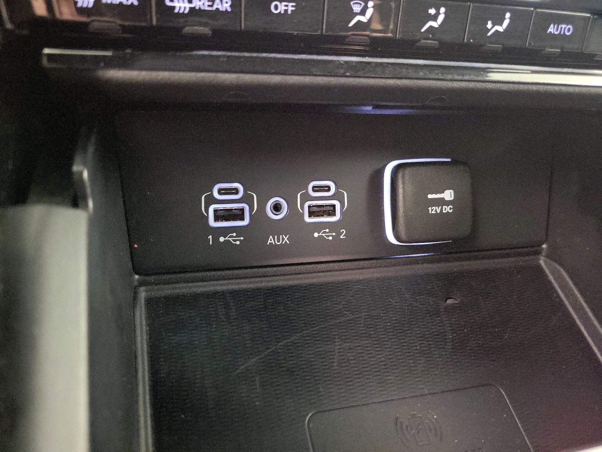 Thumbnail: 2023 Jeep Grand Cherokee - 17