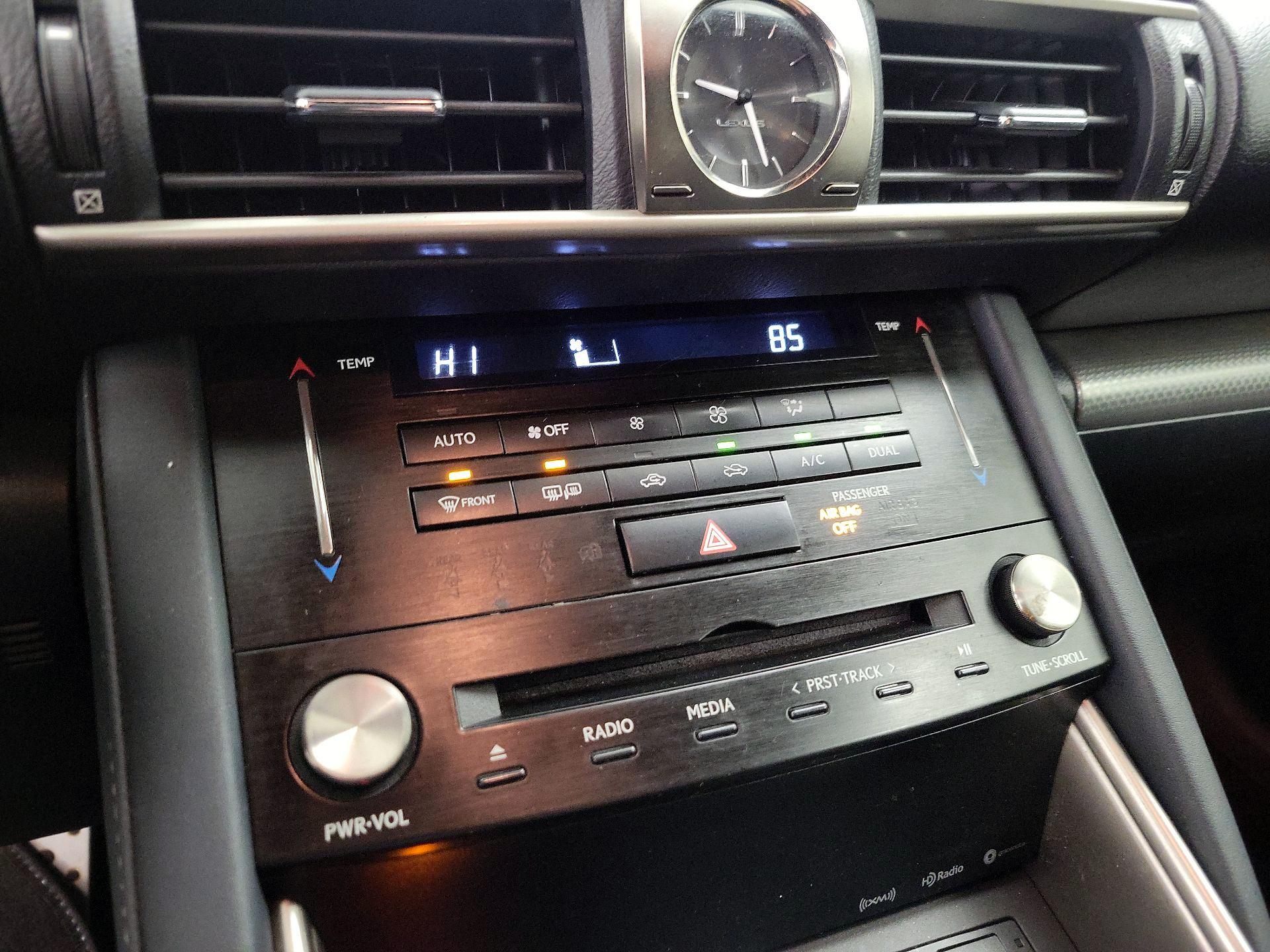 Thumbnail: 2017 Lexus IS - 16