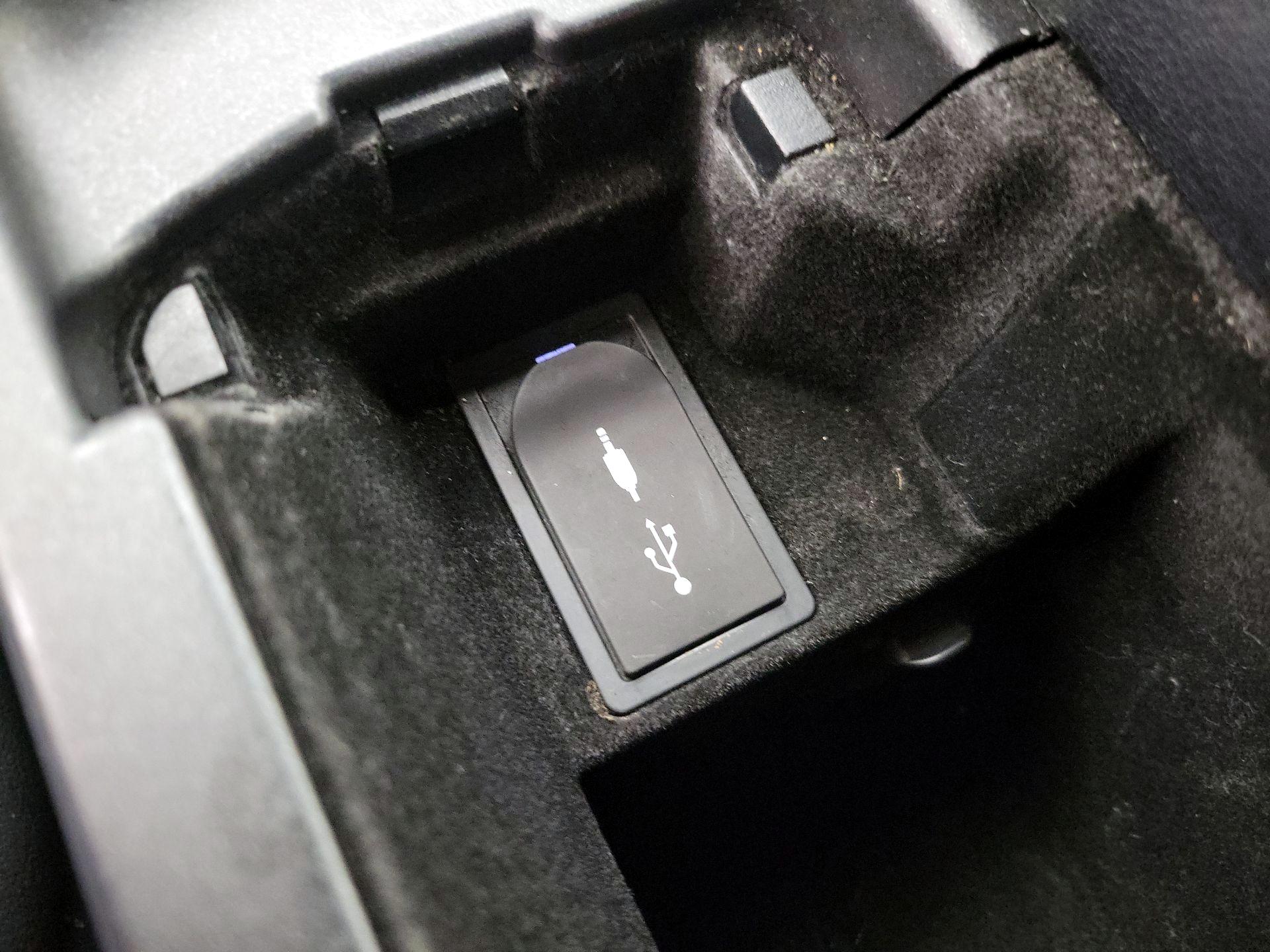 Thumbnail: 2017 Lexus IS - 18