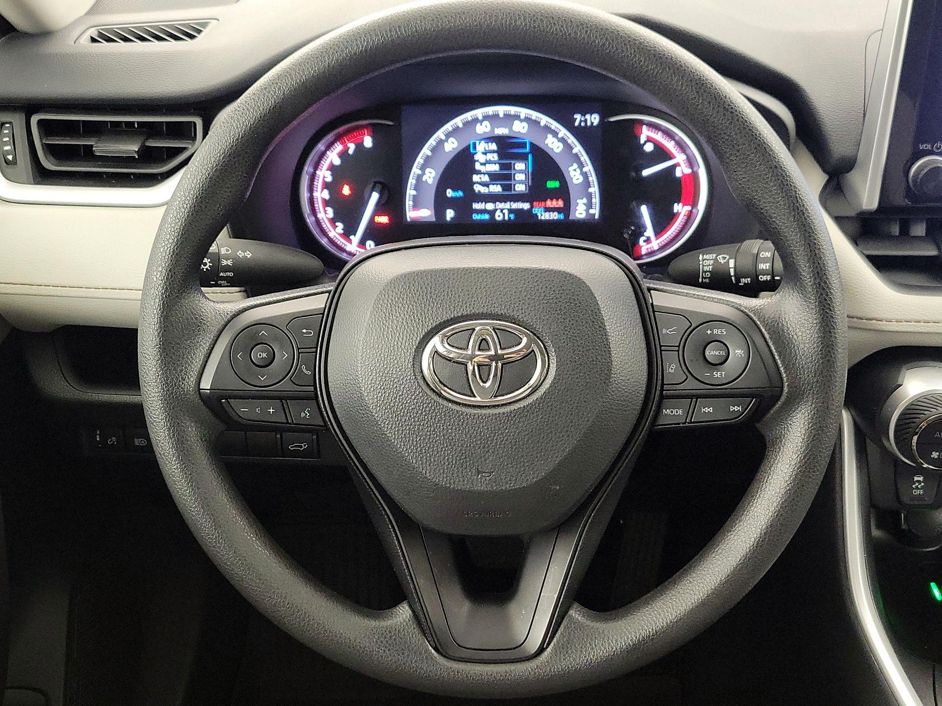 Thumbnail: 2024 Toyota RAV4 - 10