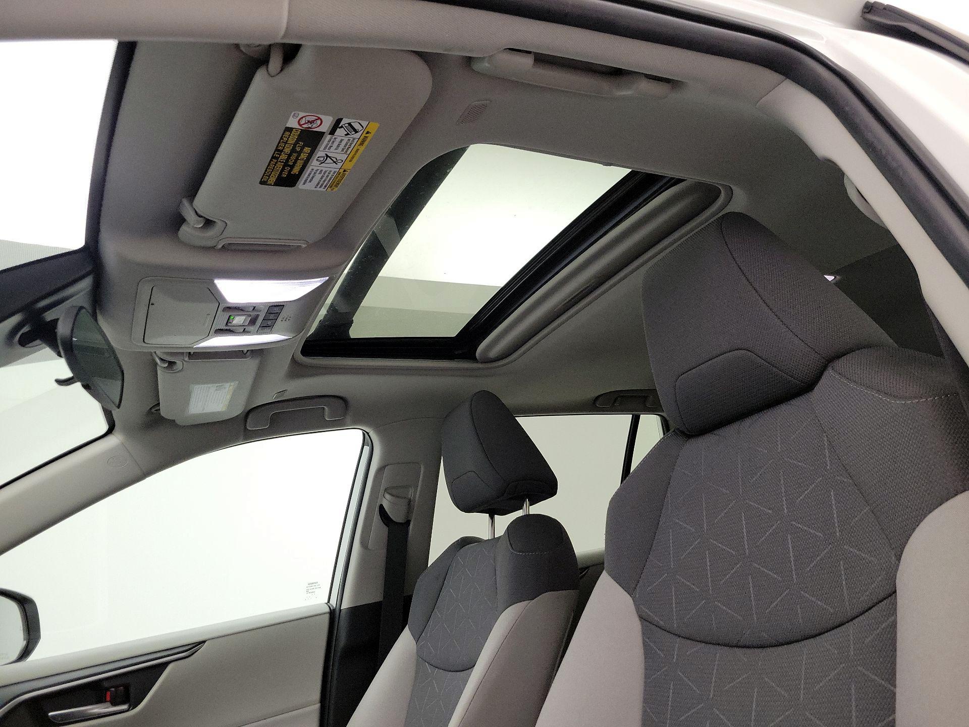 Thumbnail: 2024 Toyota RAV4 - 19