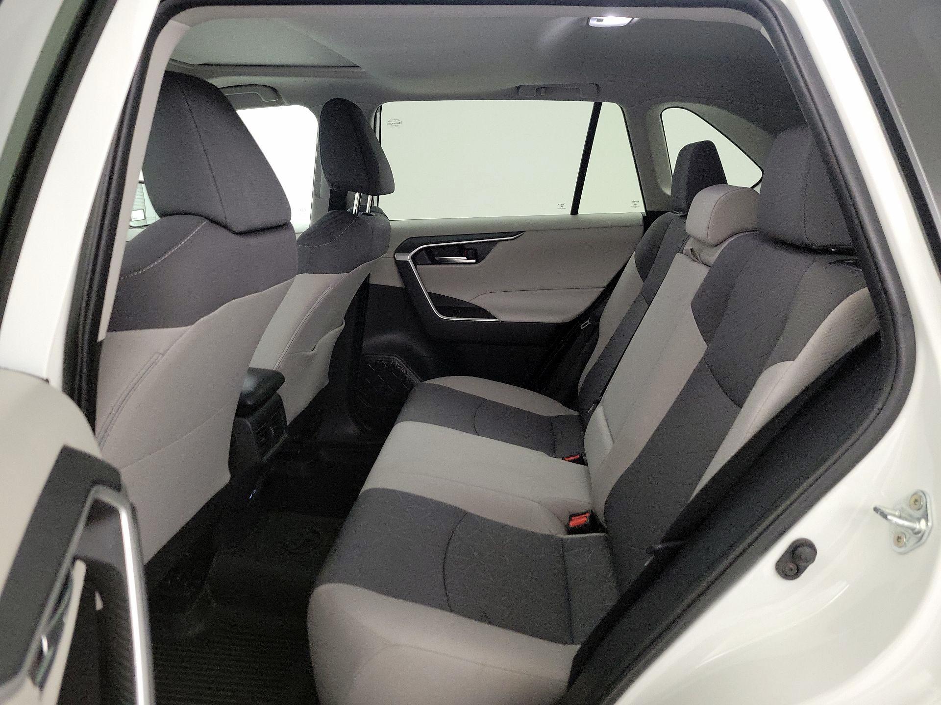 Thumbnail: 2024 Toyota RAV4 - 20